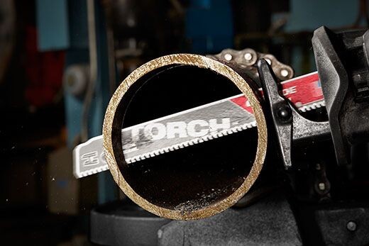 Milwaukee 48-00-5202 The Torch Carbide Teeth SAWZALL Blade 9 Inch 7 TPI