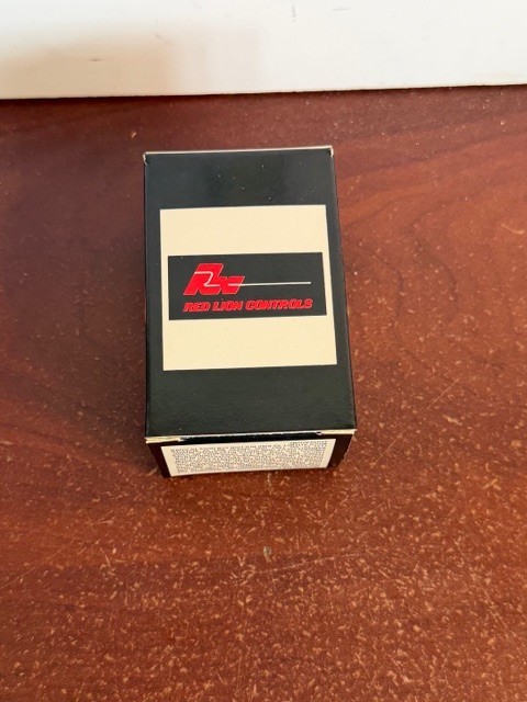RED LION CONTROLS CUB3T000 Timer 1HR Lithium Battery Remote Reset New