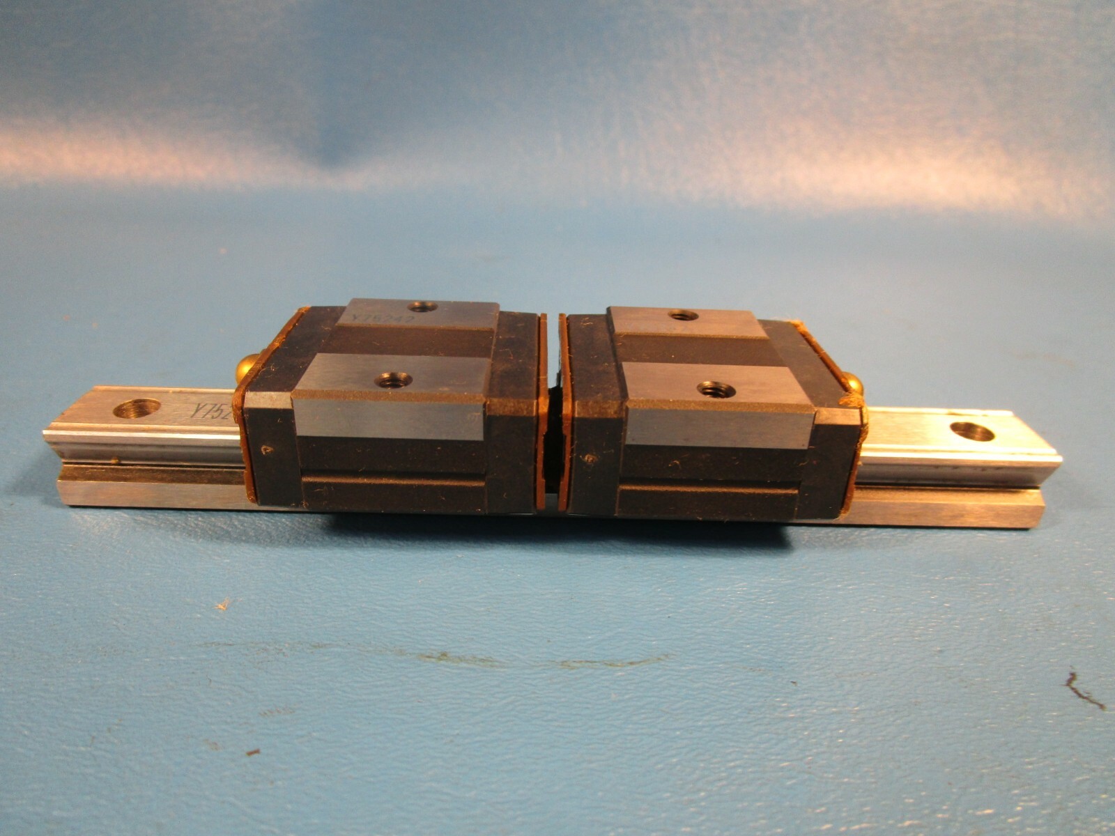 THK, SR15V2UUC1 + 140LSP, Two SR15V Linear Guide Blocks on a 140mm Rail