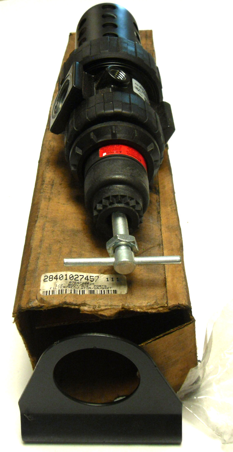 NEW IN BOX PARKER 07E4C00025 FILTER REGULATOR 1/2″ BODY 3/4″ PORTS