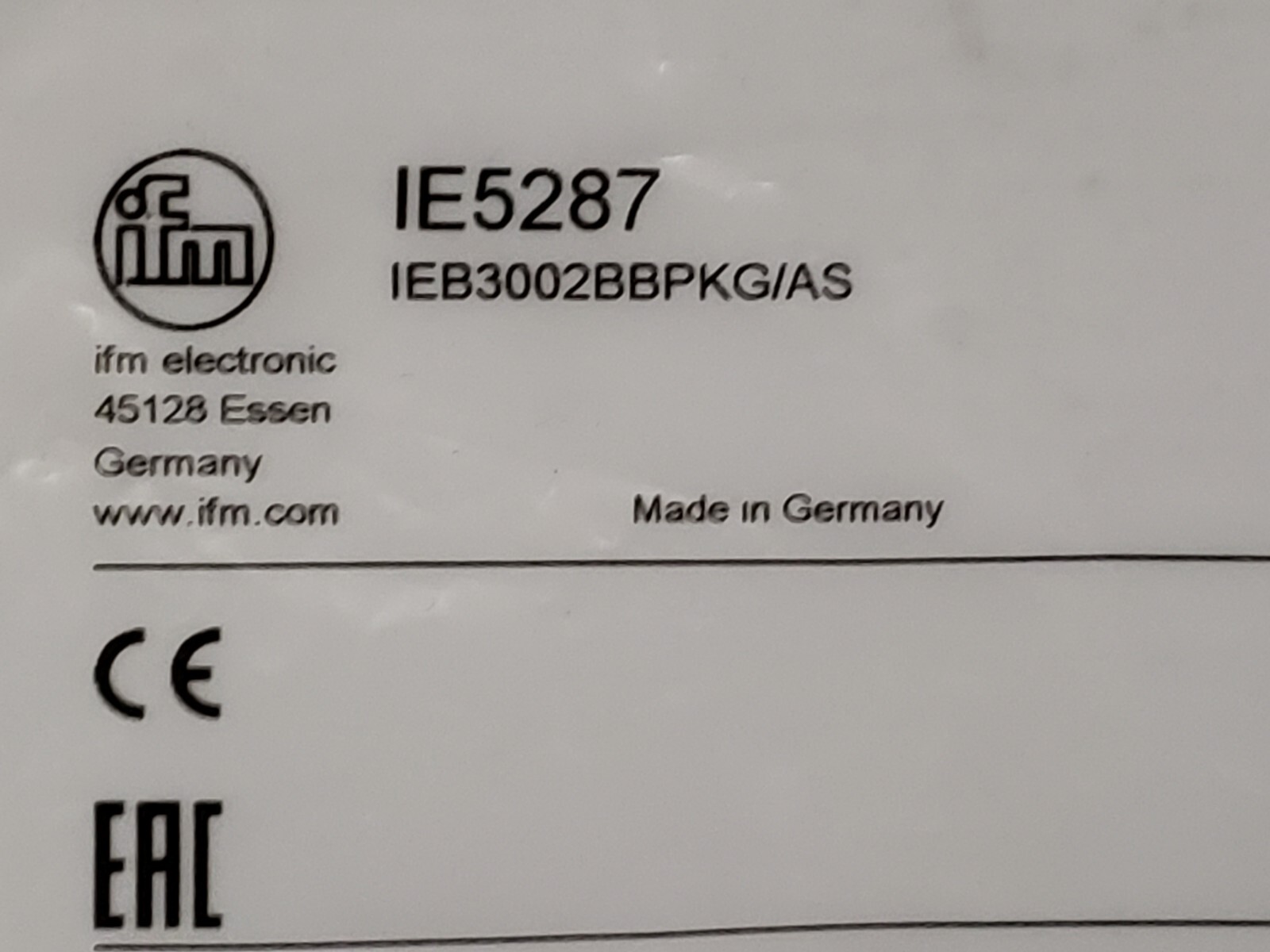 IFM ELECTRONIC IEB3002BBPKG/AS INDUCTIVE SENSOR (IE5287) NIB