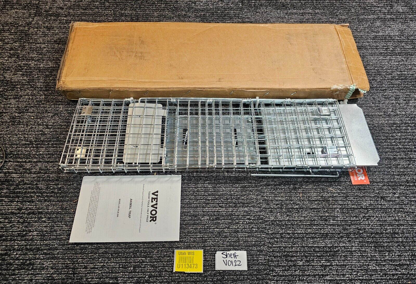 VEVOR LB-18 Live Animal Cage Trap, 24″ x 8″ x 8″ Humane Cat Trap Galvanized Iron