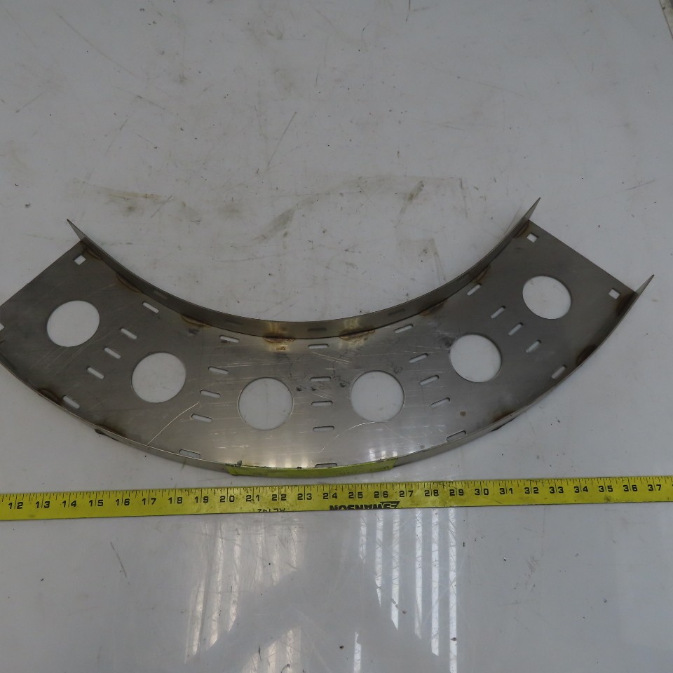 B-Line SS6CC-06-90HB12 Stainless Steel Horizontal 90° 6″ W Vented Cable Tray