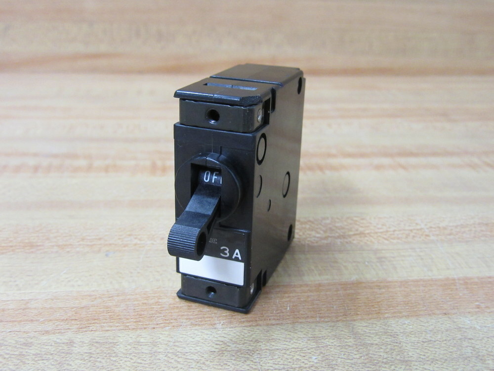 Fuji Electric CP 31E/3D 3A Circuit Protector CP31E3D