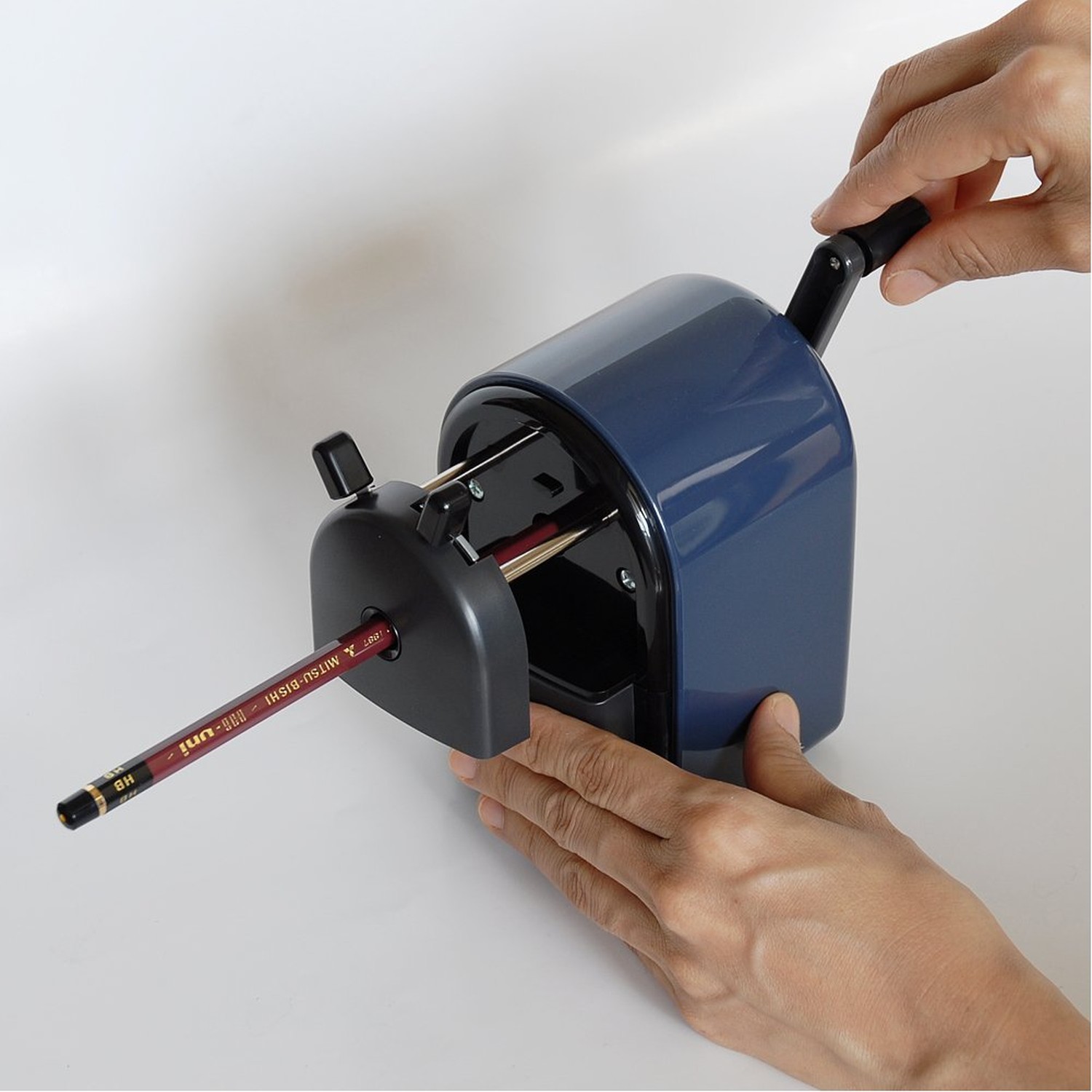 Uni KH-20 Hand Crank Wooden Pencil Sharpener – Blue (japan import) Single Item