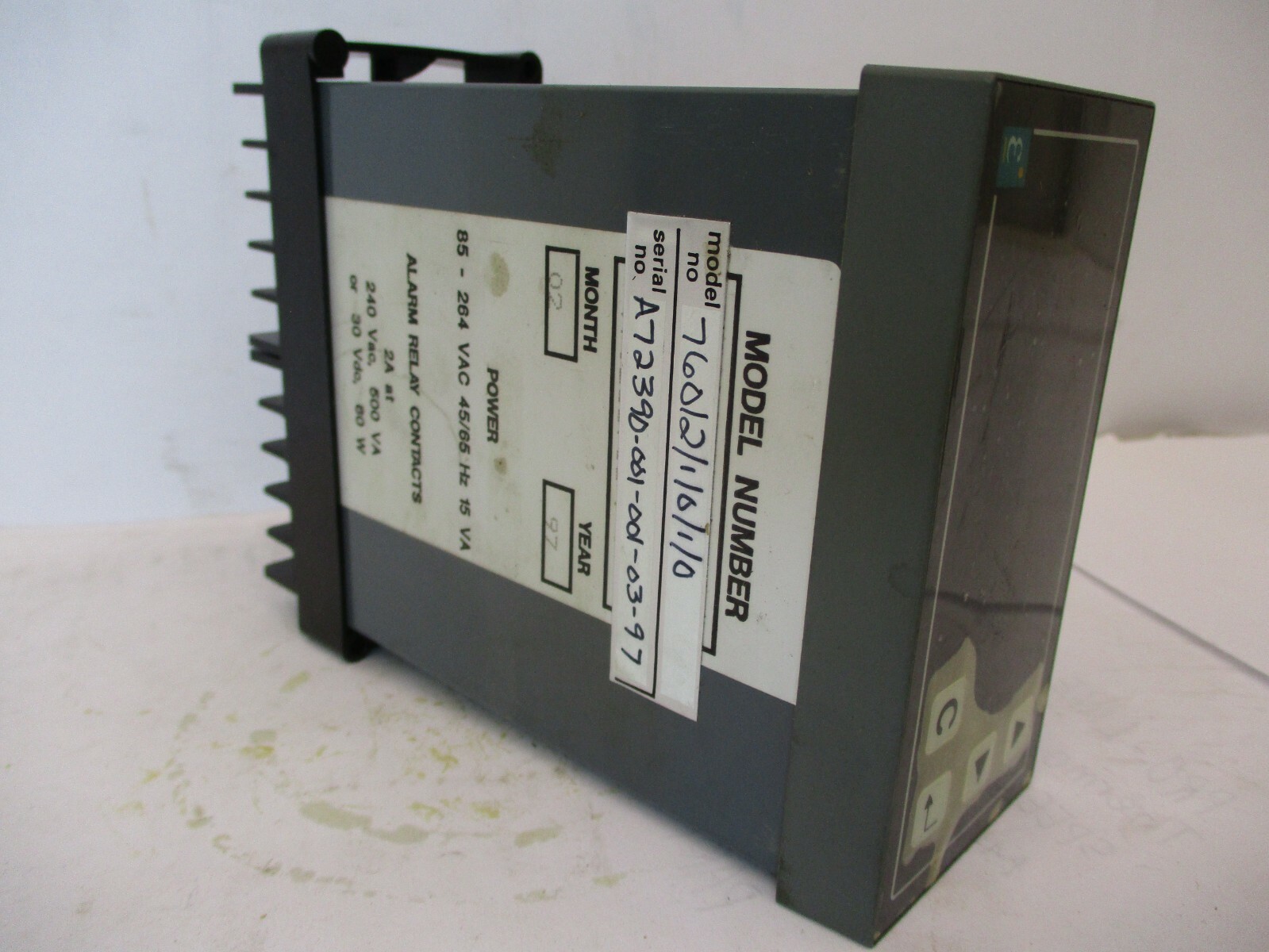 760/2/1/0/1/0 85-264 VAC, 45/65 Hz, 15 VA A2207WVS