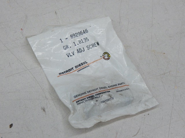 Detroit Diesel 8929646, 23537089, 23520014, 23520819 Valve Adjusting Screw