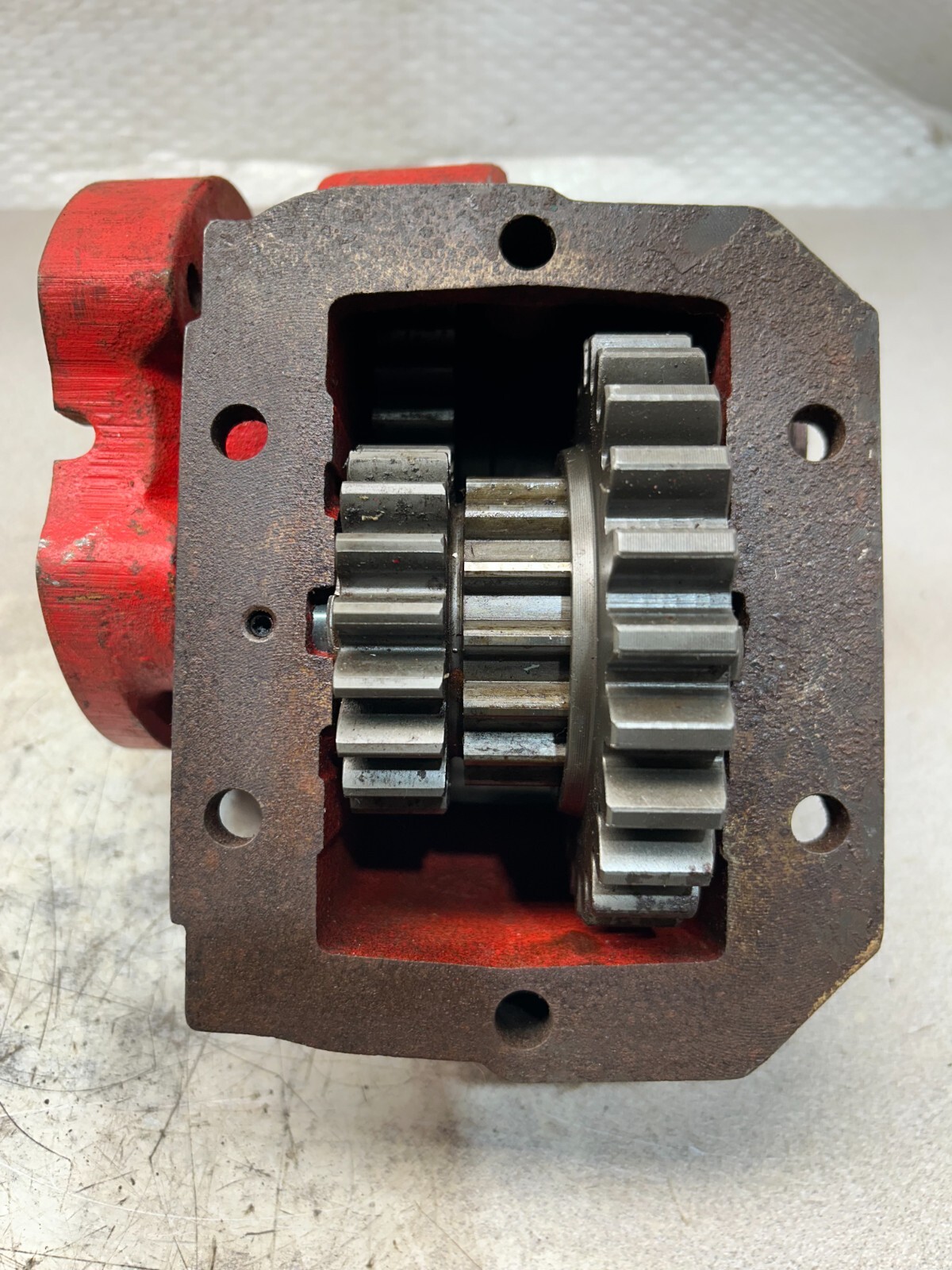 PREOWNED CHELSEA POWER TAKE OFF ASSEMBLY 221ZLAHX-A3XN