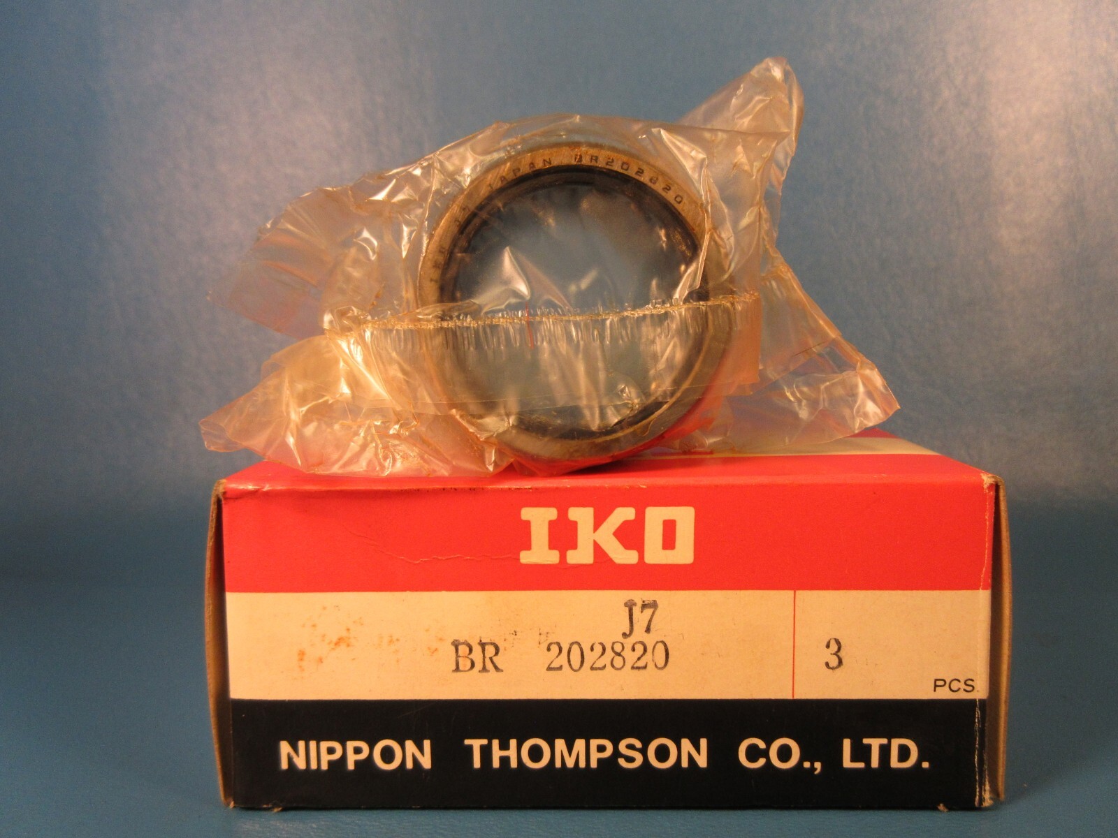 IKO BR202820, Needle Roller Bearing Roller Assembly with Outer Ring