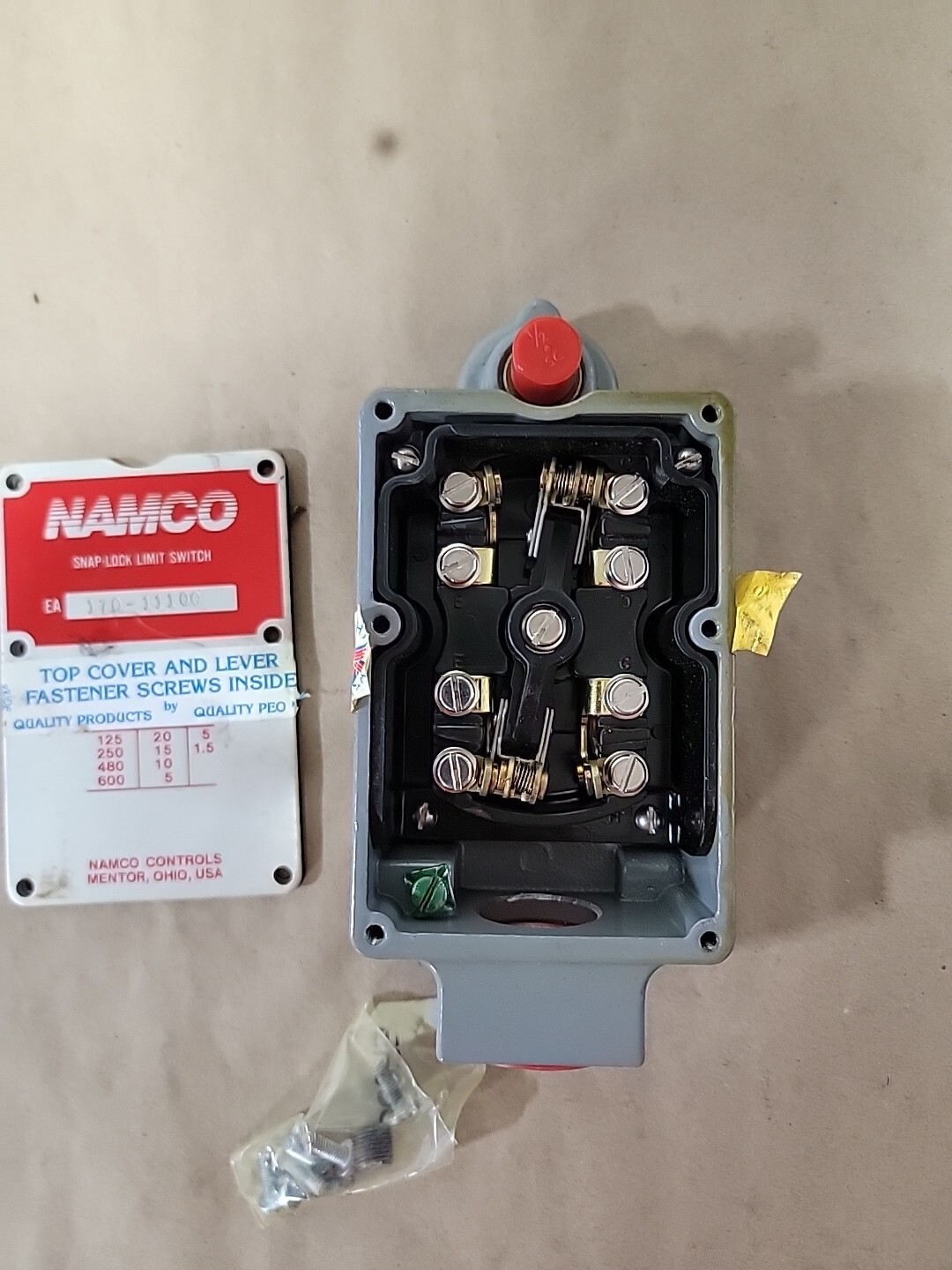 NAMCO EA170-11100 SNAP-LOCK LIMIT SWITCH