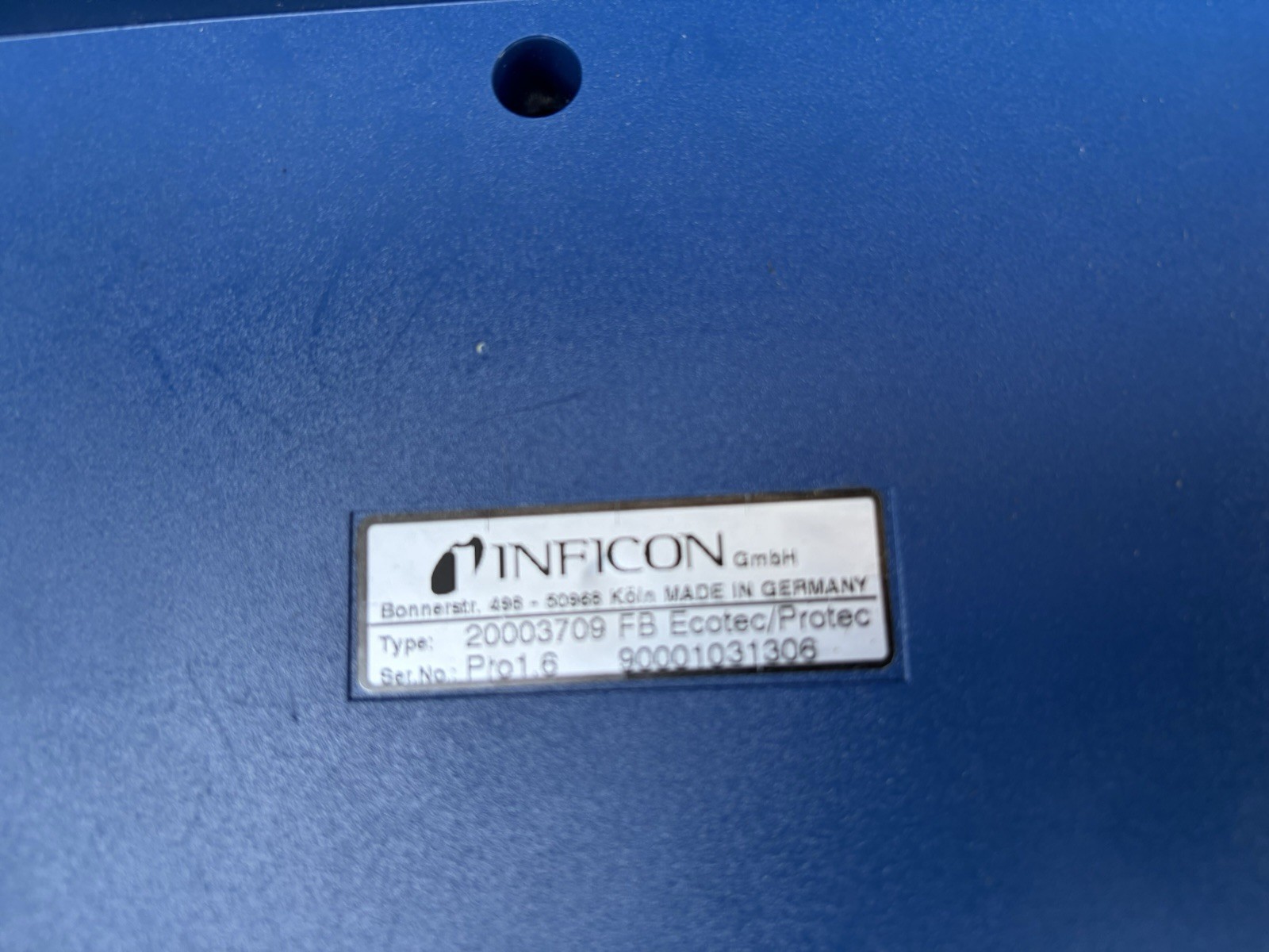 1 USED INFICON PROTEC HELIUM LEAK DETECTOR W/O PROBE & 20003709 PANEL