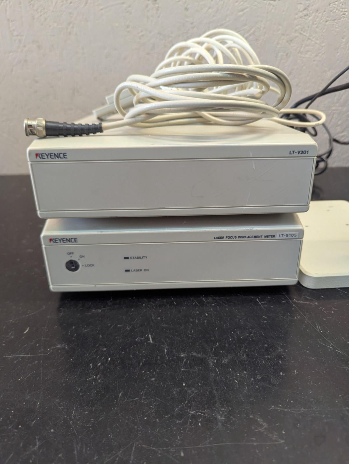 Keyence LT-8010 Laser Displacement Sensor with LT-8105 Meter & LT-V201