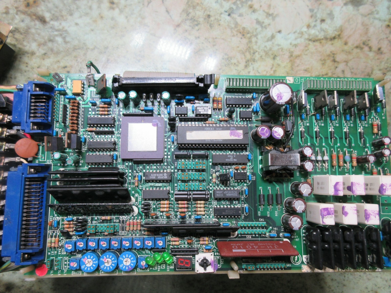 YASKAWA SERVO DRIVE CACR-SR 15SZ1SSY232 NP-D3711 DF8203416-F0 WARRANTY EACH 1