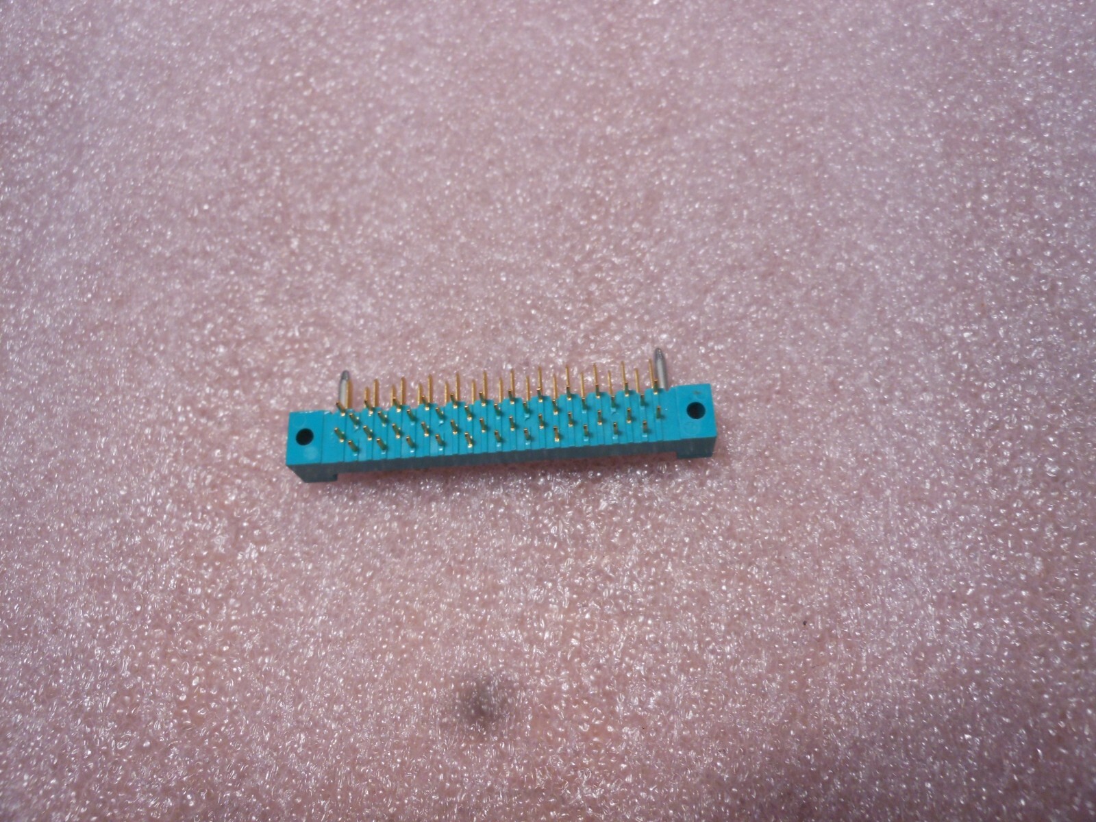 TYCO CONNECTOR W/CONTACTS PART # 6-582152-2 NSN: 5935-00-494-9011