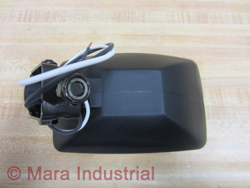 Part AXW37/00 Illuminator SY703236 Off-Road Light 36V 35W
