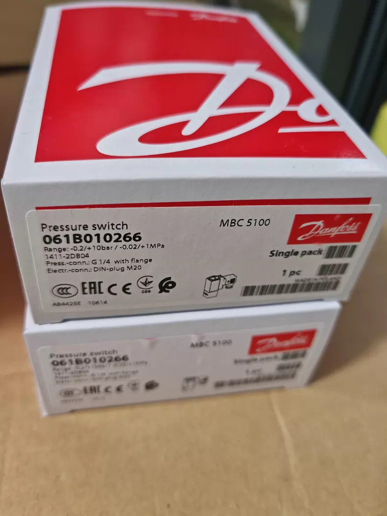 1PC New Danfoss MBC5100 Pressure Switch 061B010266 1411-2DB04 DHL/Fedex