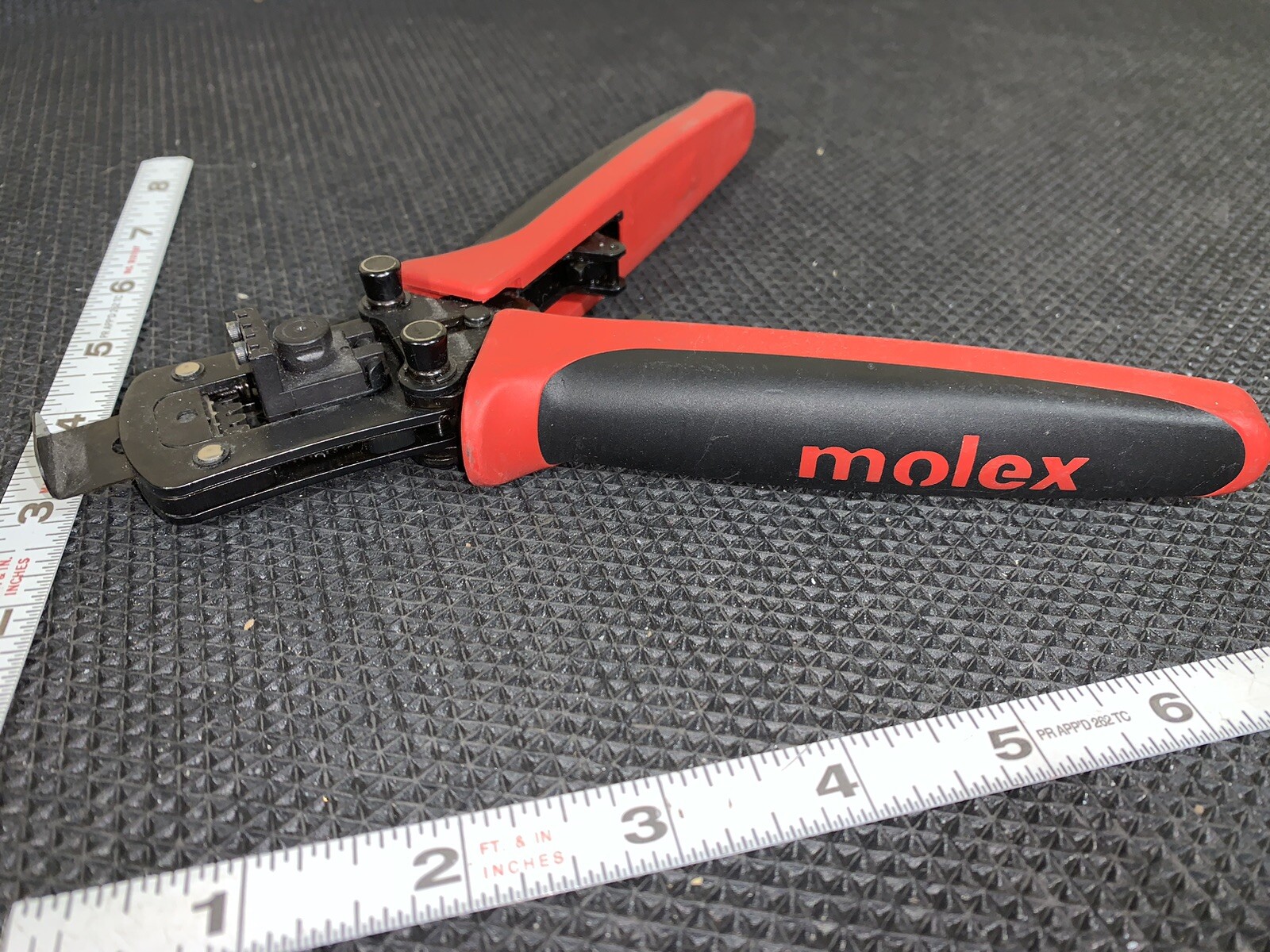 Molex 63825-8870 Crimper Tool 30-24 AWG with 63816-0000 handle frame