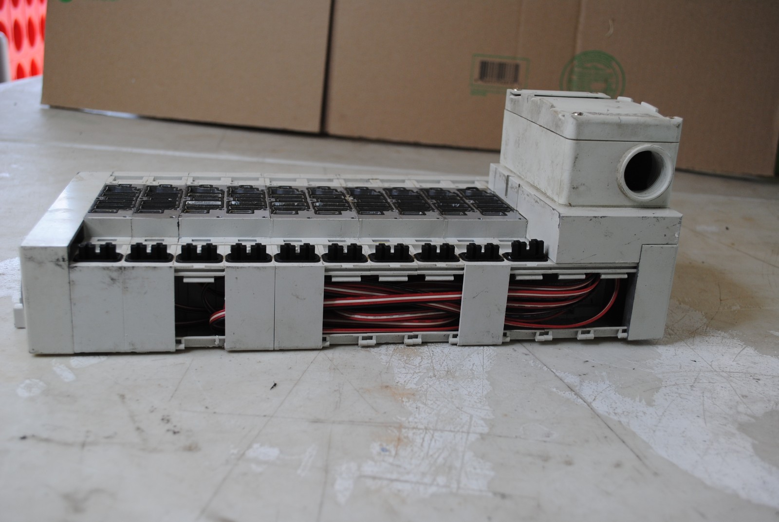 SMC Plug-In Manifold Used Working Condition Free Shipping