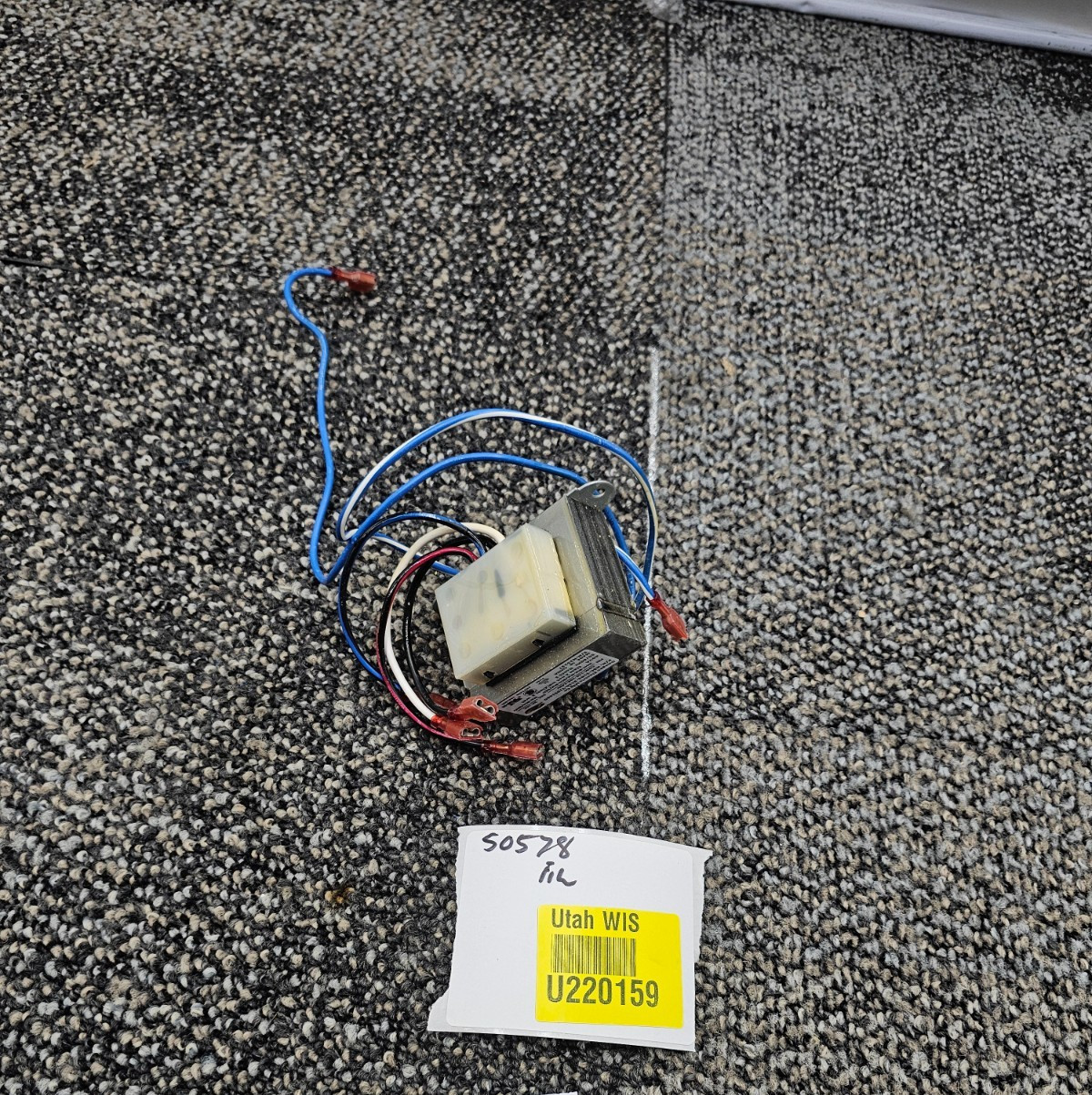 (QTY 2) Dongan Electric NSC-21B3-3110-T/051660 Control Transformer 40VA 50/60