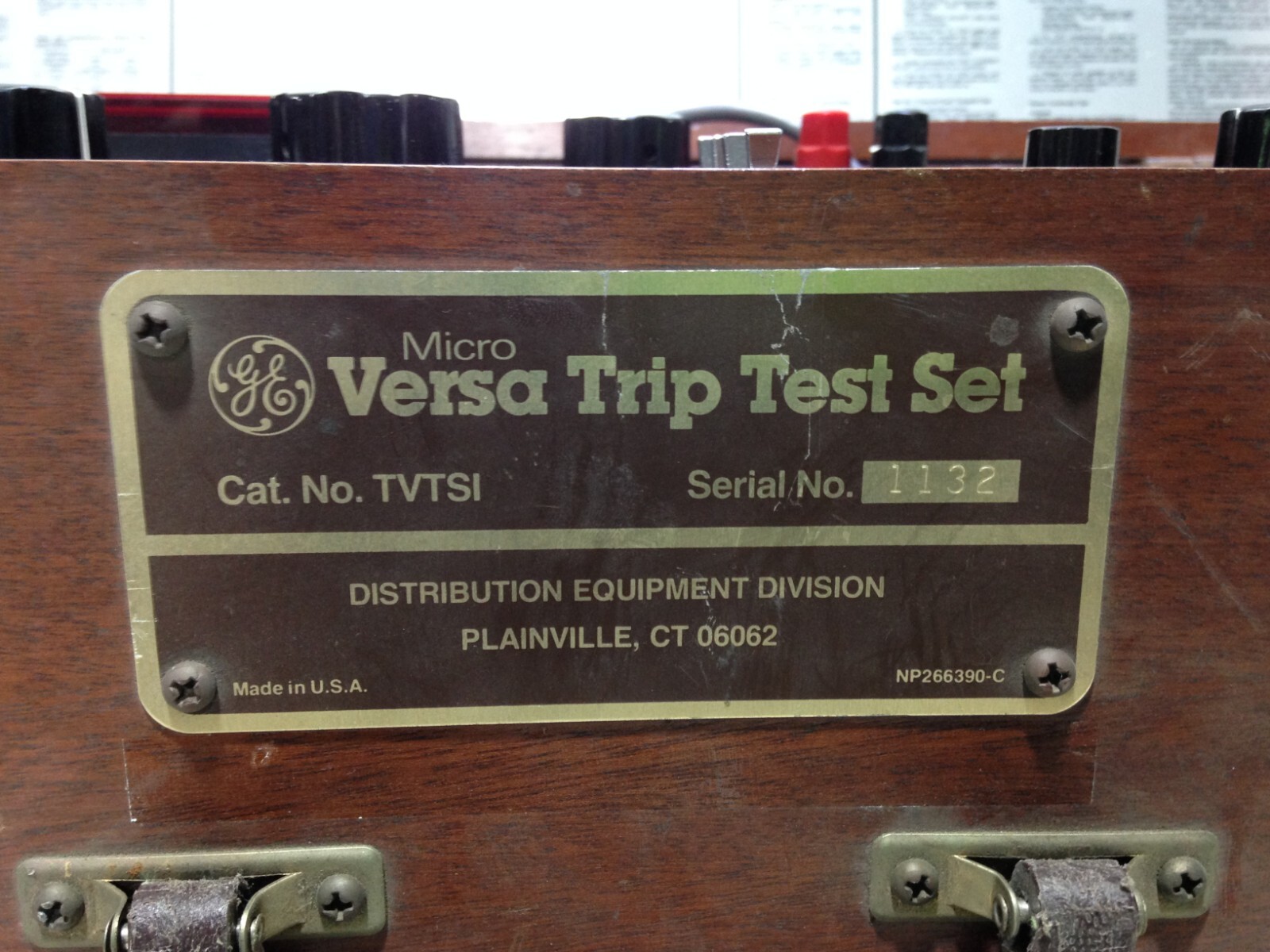 GENERAL ELECTRIC MICRO VERSA TRIP TEST SET TVTSI – POWERS ON – UNTESTED