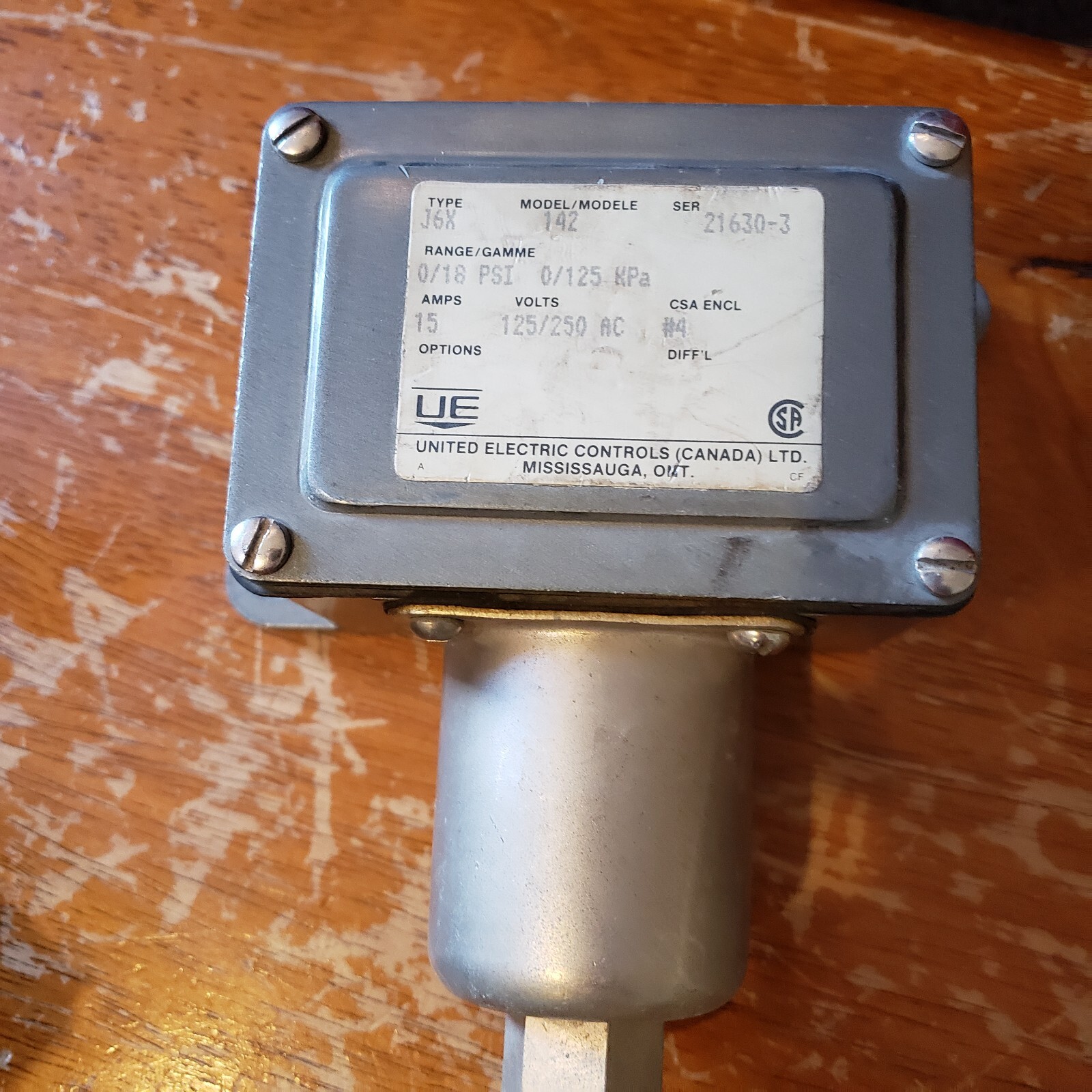 NICE UE United Electric Control Pressure Switch Box # J6X 142 0-18 PSI
