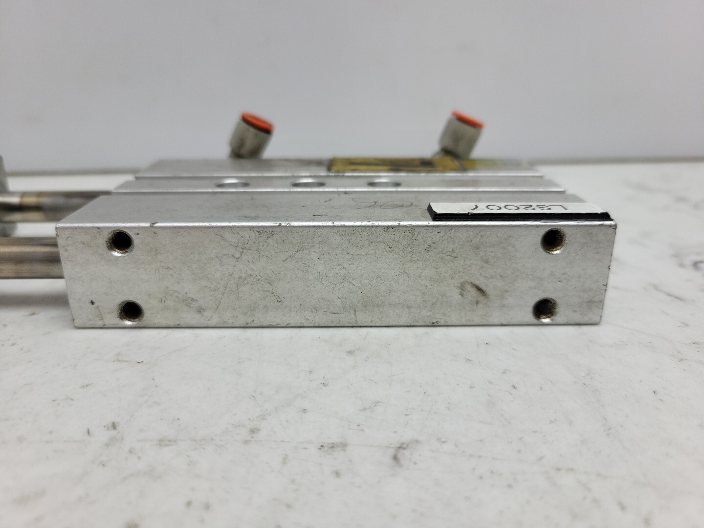 Festo DPZ-20-40-P-A Twin Cylinder Dual Piston 20mm Bore 40mm Stroke 32695 Used