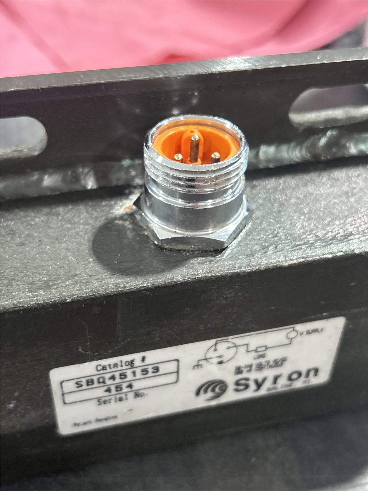 Syron SBQ45153 Sensor – 20-140 Volts 500 mA Range 50-100 Degrees – *New No Box*