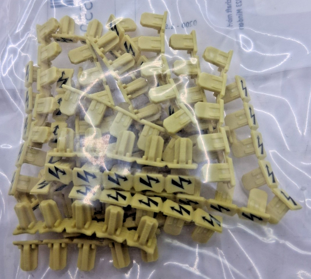 Wago 2004-115 Terminal Block Marker – Lot of 75