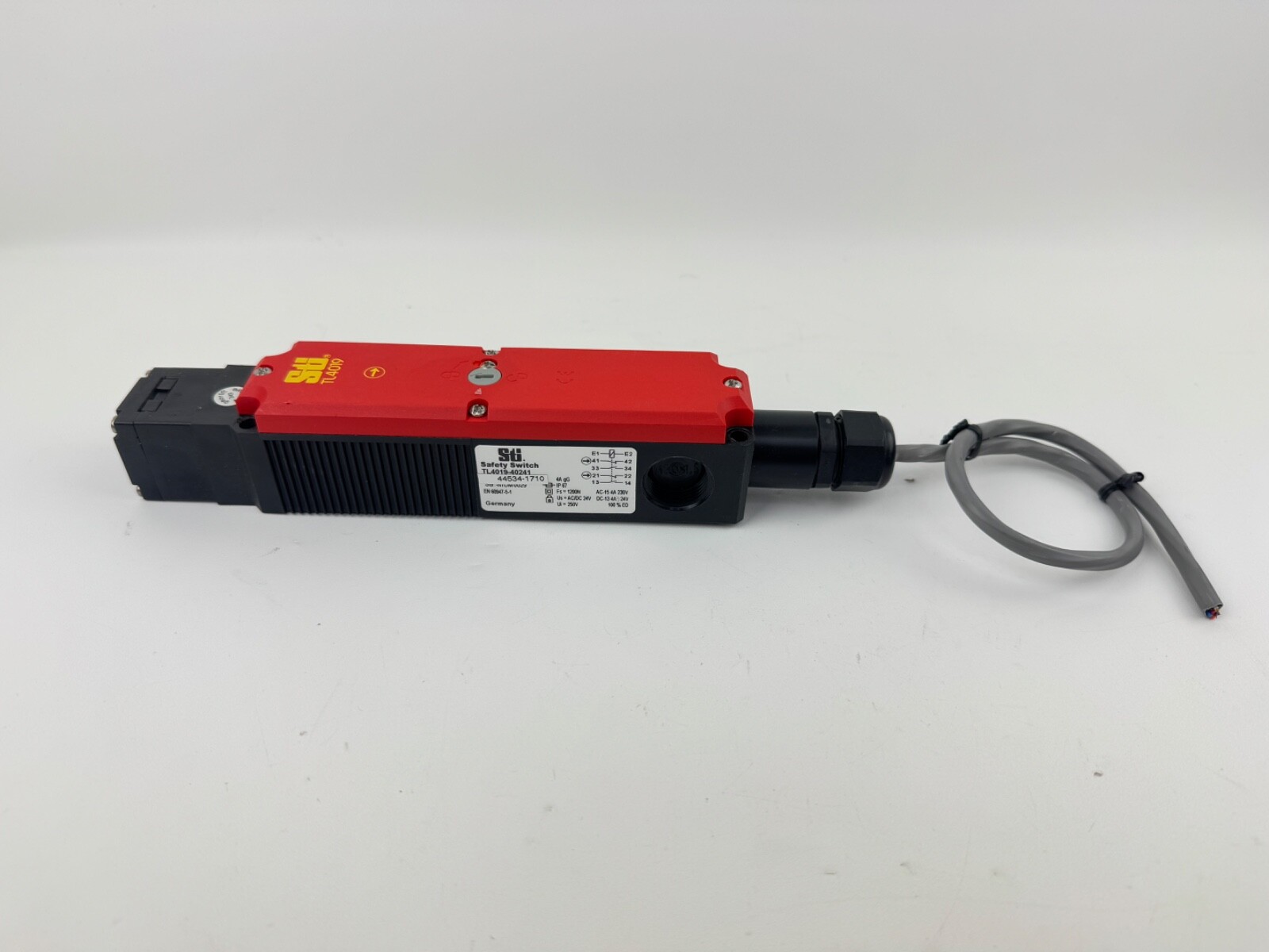STI TL4019-40241 Safety Gate Guard Door Interlock Switch 240VAC 24V AC/DC