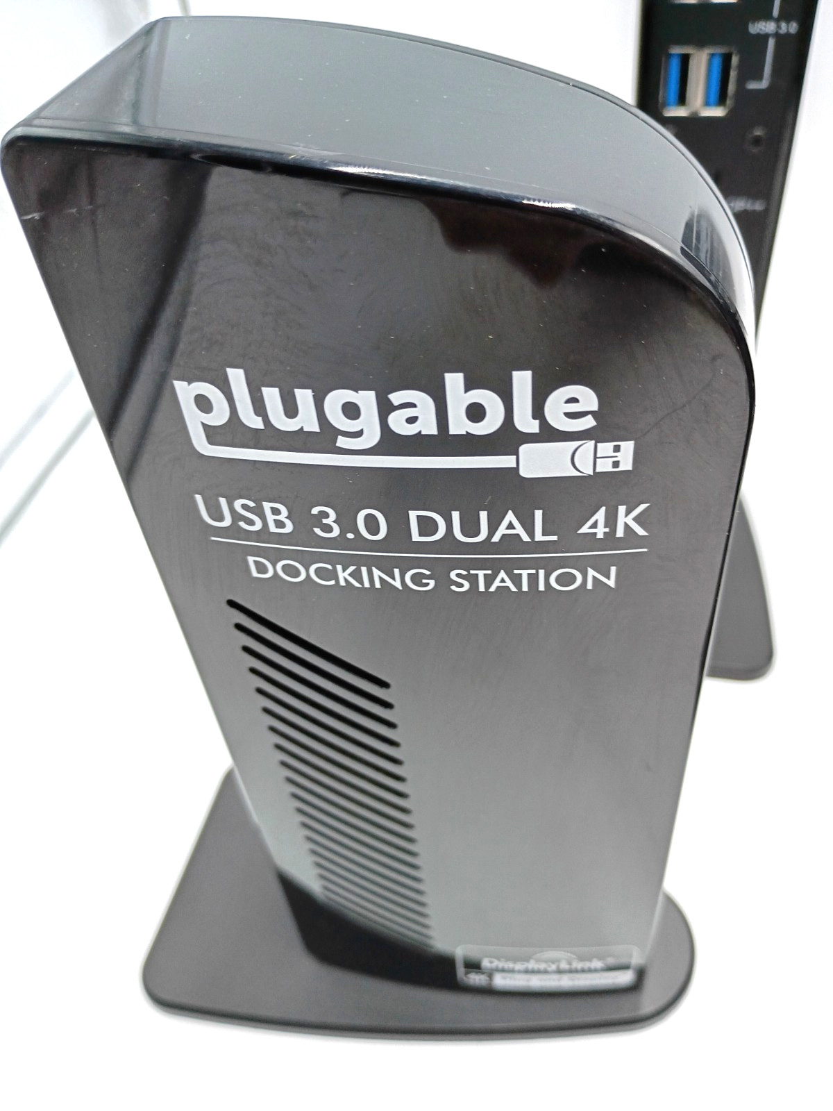 Lot of 10 Plugable UD-6950 USB 3.0 Dual 4K Docking Station W 6 USB Type B cables