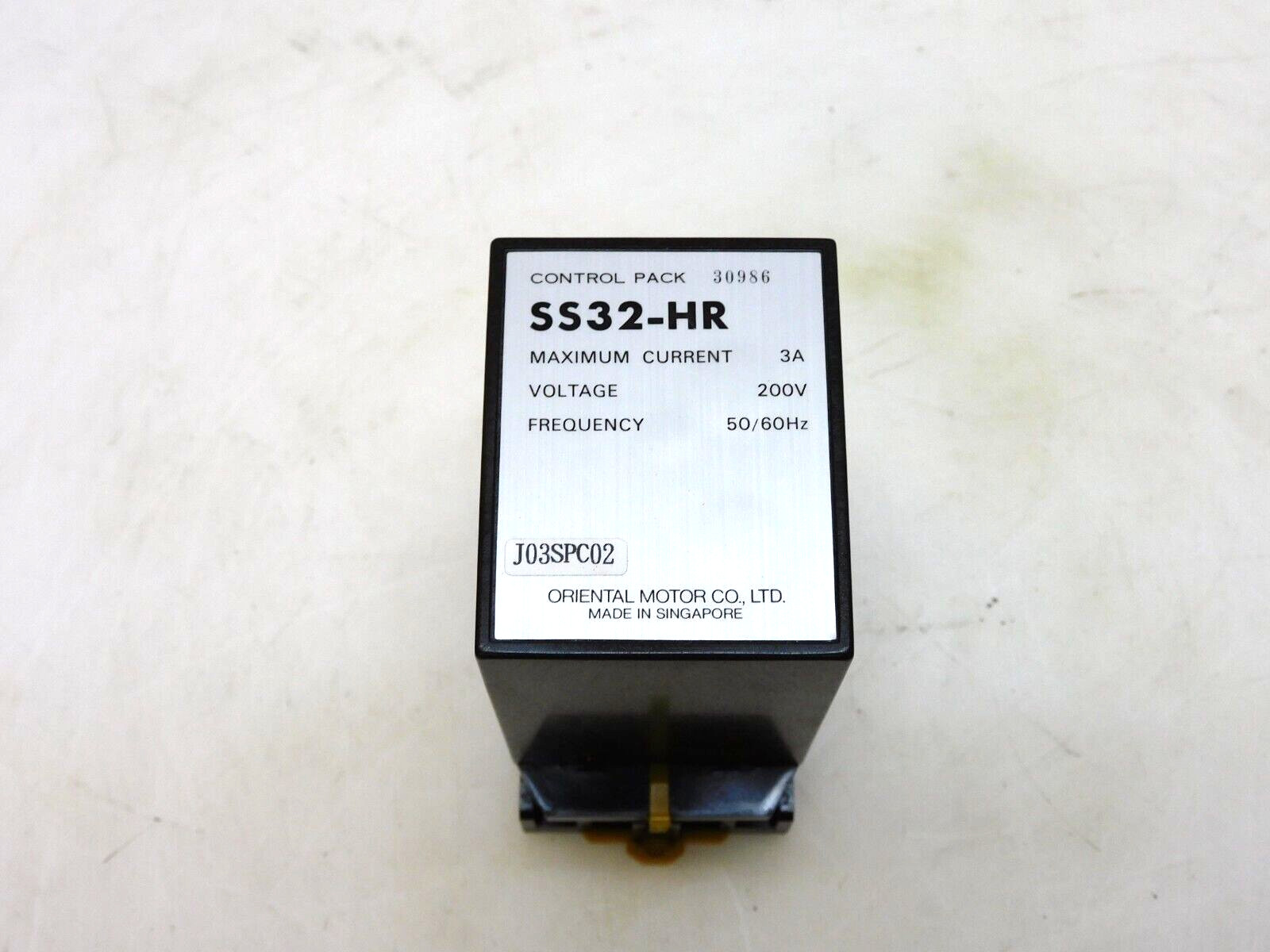ORIENTAL MOTOR CONTROL PACK SS32-HR 3A 200VAC 50/60Hz w/ BASE