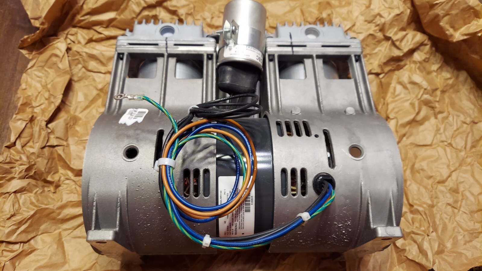 Rebuilt Thomas 2750BGHISS75 316N Vacuum Pump 230VAC 2.2 AMP