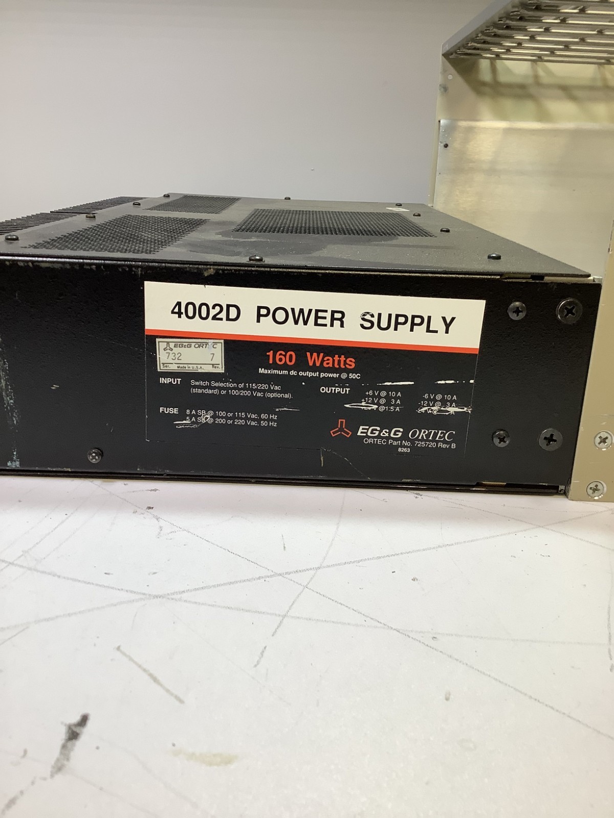 ORTEC EG&G 4002D 160W 220V 10A Nuclear Instrument Module Rack Power Supply X1C