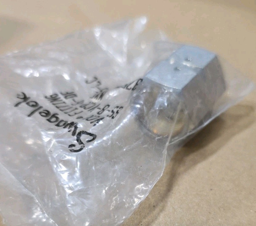 SWAGELOK SS-8-VCR-6-DF-4 VCR Fitting