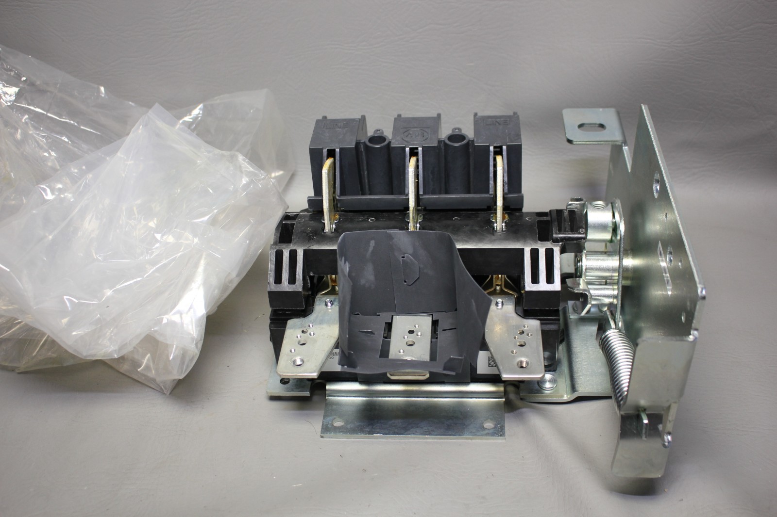 NEW ALLEN BRADLEY 400A DISCONNECT SWITCH 1494U-D400 SER. A