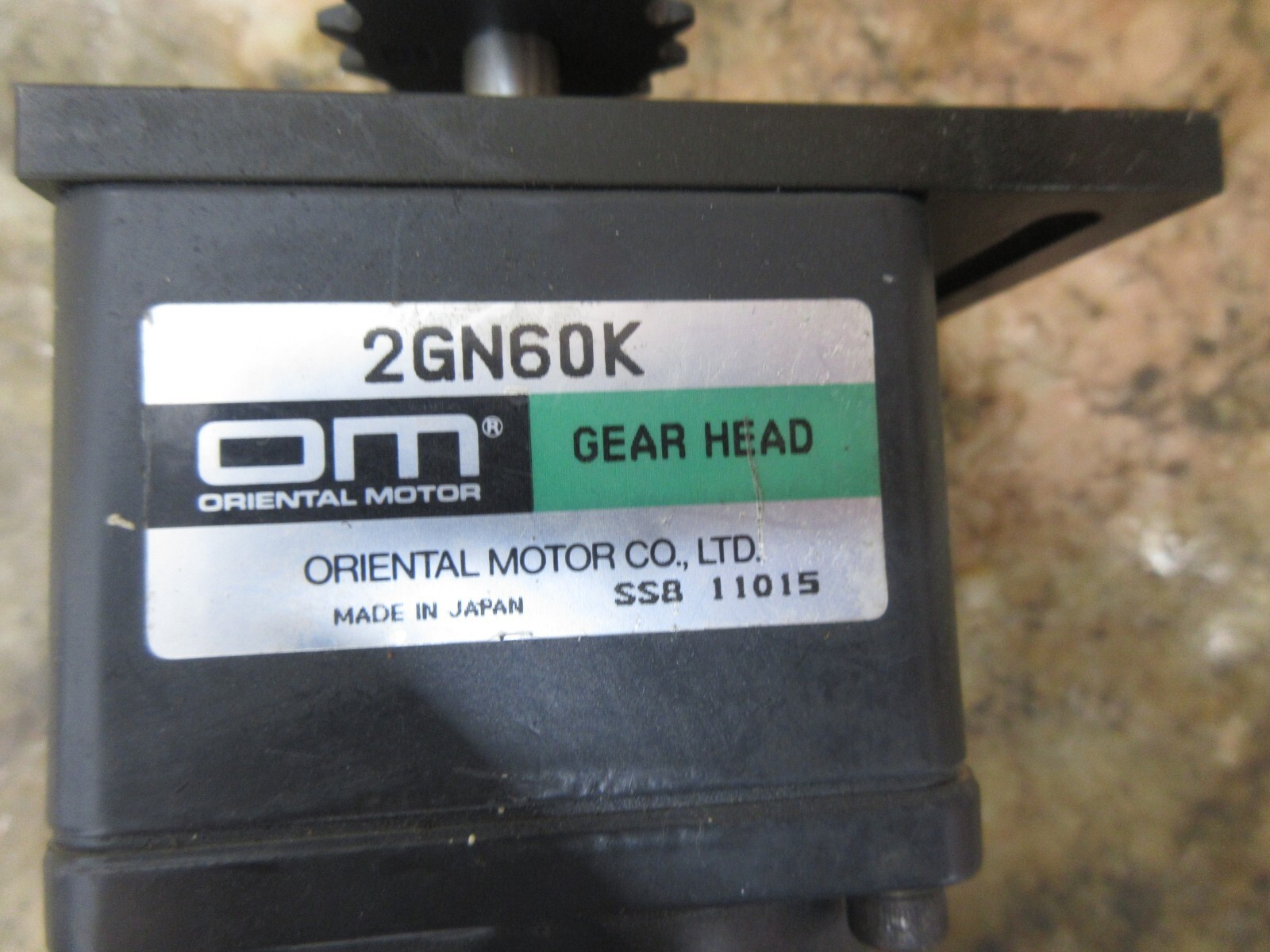 ORIENTAL MOTOR DYNAMIC BRAKE MOTOR PB206-401 100V 50/60HZ 30MIN 2GN60K