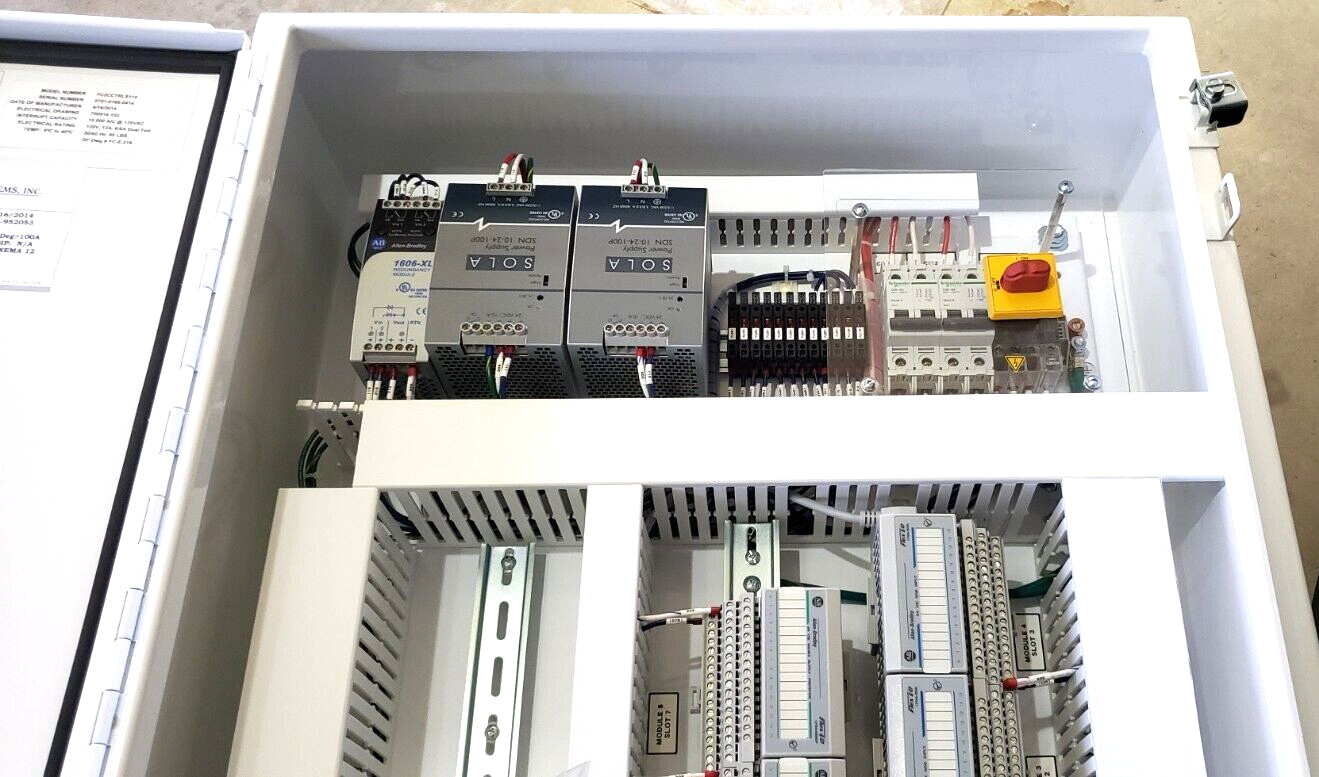 NEW HIRSCHMANN RSP25 RAIL SWITCH WITH AXCEN SFP-100TX COPPER SFP 8 PORT