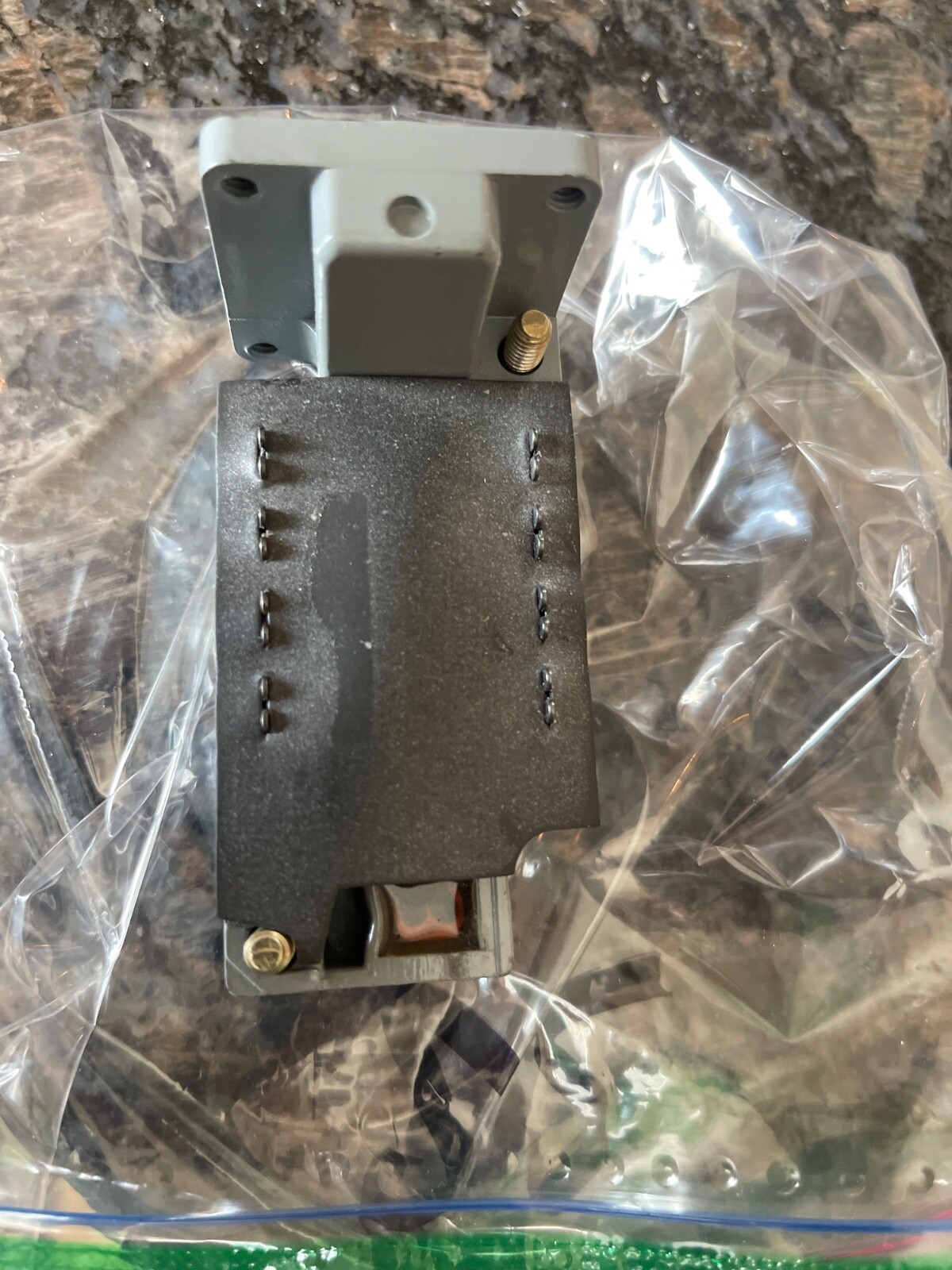 CUTLER HAMMER E50SBN LIMIT SWITCH BODY 2NO/2NC 120V LIGHT SERIES A3