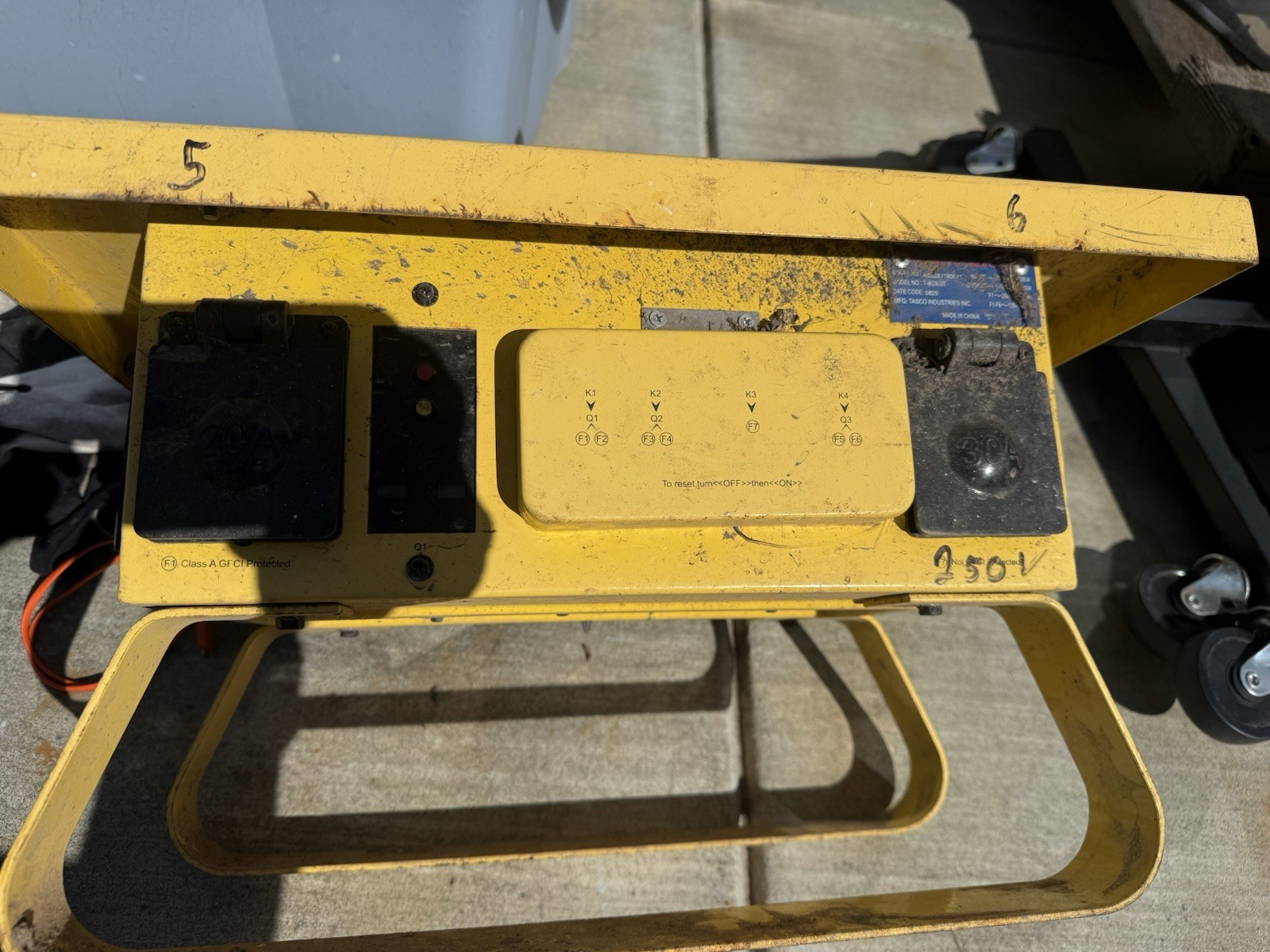 Voltec 125/250V 50 Amp Temporary Power Distribution Center Used