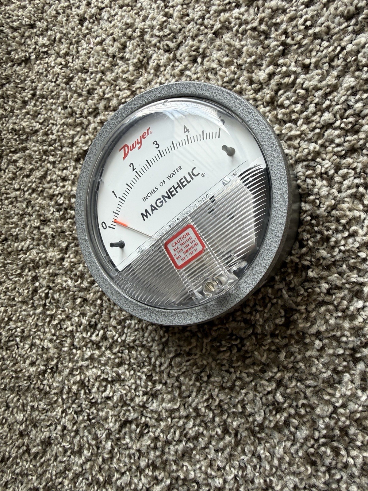Dwyer Magnehelic 2005 Pressure Gauge 0-5 inches Water Max 15 PSIG