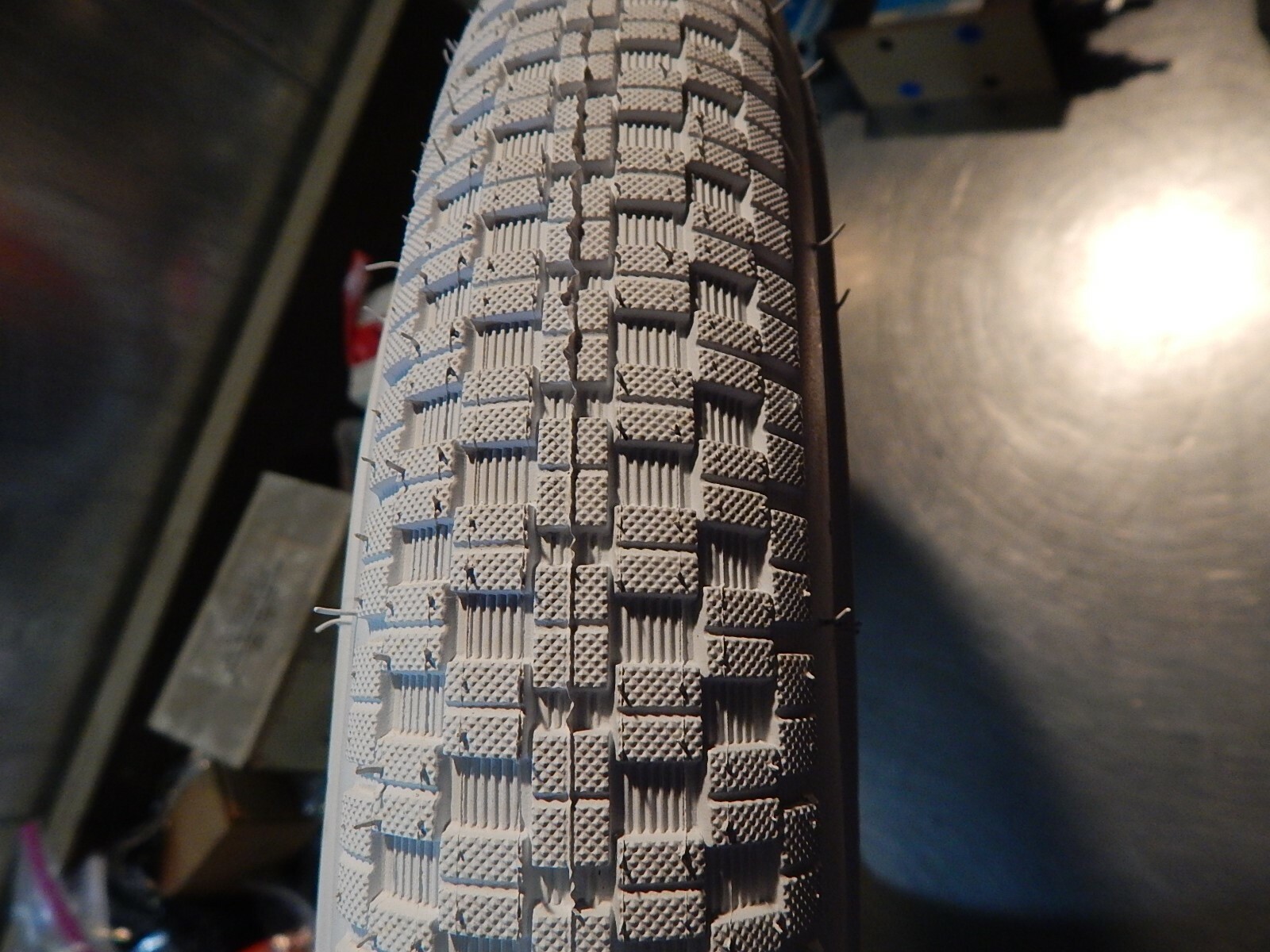 NEW Goodyear 5u-406 20×2.0 tire 1A-1167-02 35-60 psi *FREE SHIPPING*