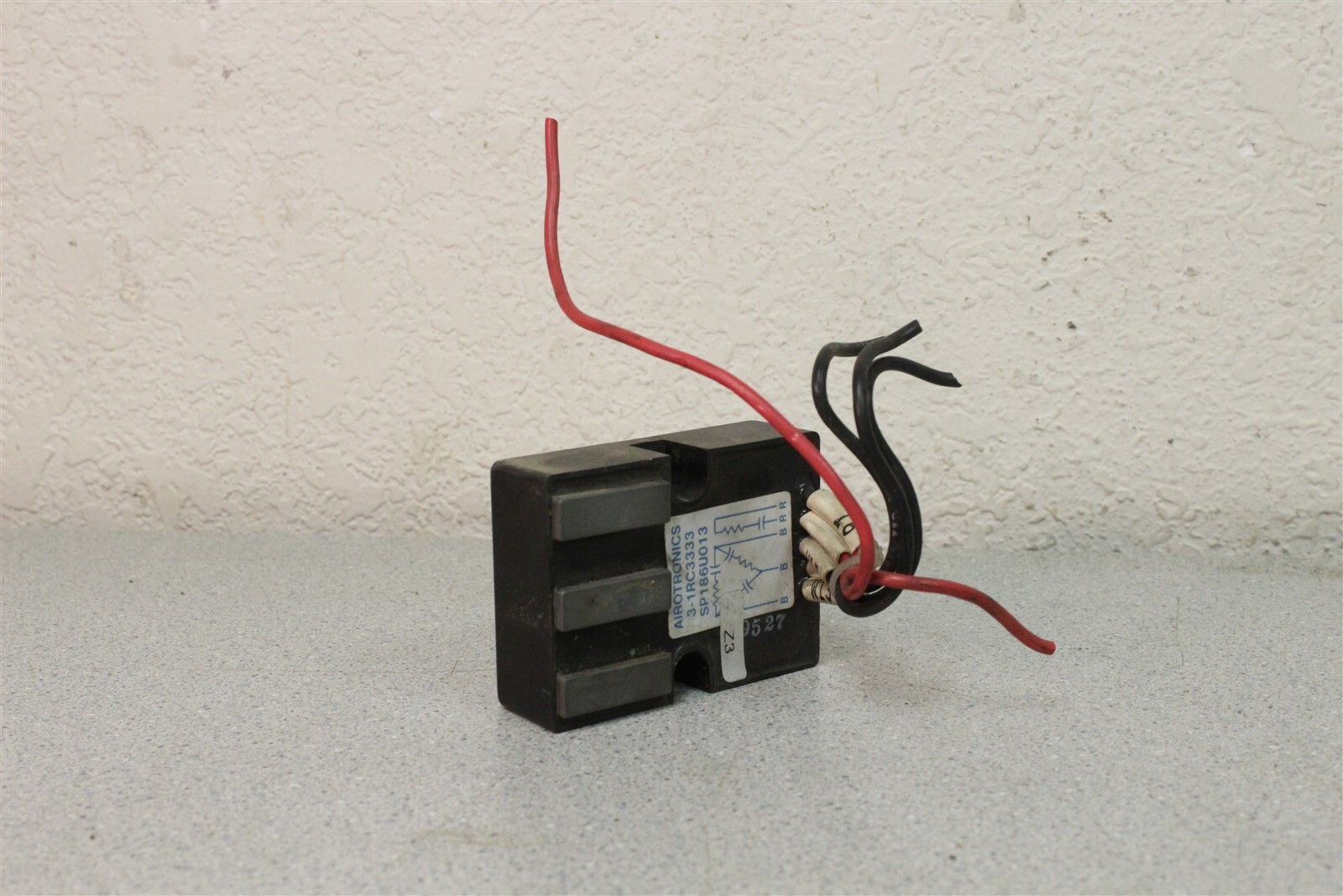 Airotronics Resistor/Capacitor 3-1RC3333 SP186U013 *FREE SHIPPING*
