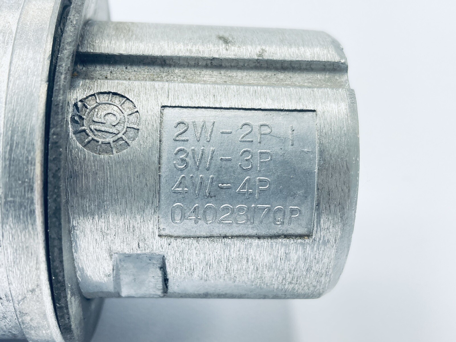 EATON APJ3275 ARKTITE SERIES PLUG FOR HAZARDOUS AREAS 30AMP 2POLE 2WIRE