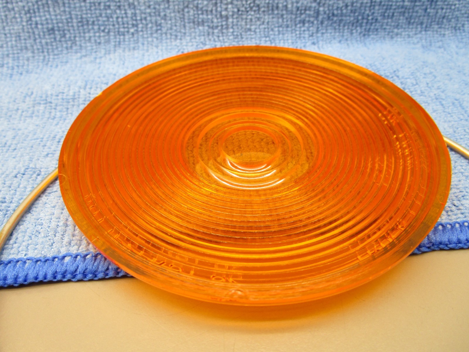 Truck-lite Model 40 Amber Turn Signal Light Lamp Lens DOT IP2PRST82
