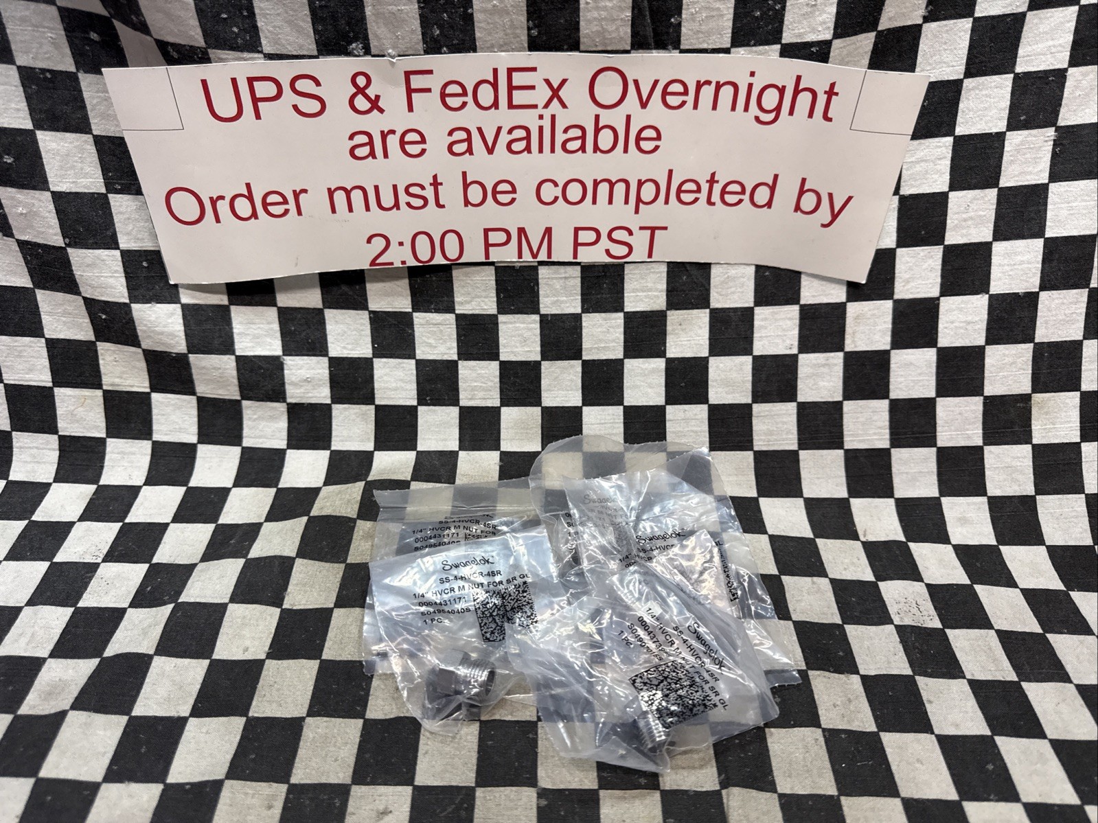 SWAGELOK Male Nut 1/4″ VCR, SS-4-HVCR-4SR, SS4HVCR4SR, LOT OF 5 #C78