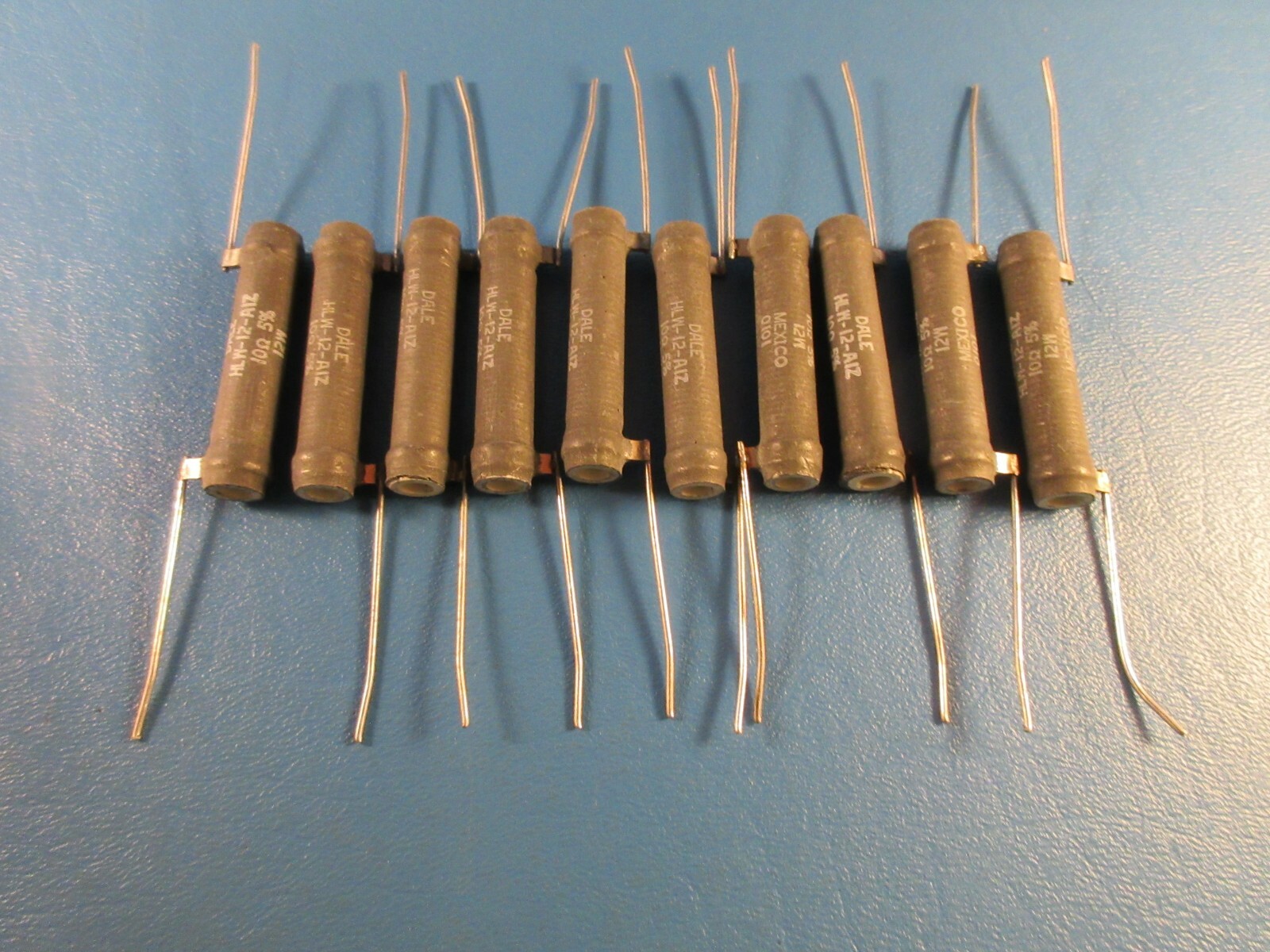 Lot of 10 Dale Vishay HLW-12-A1Z Resistor, Through Hole, 12 Watt, 10 OHM