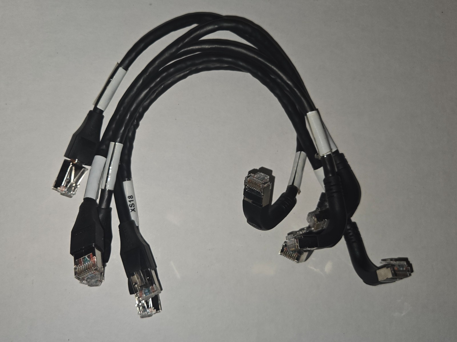 5 – L-Com TRD695SRA1BLK-1 Shielded Cat 6 Right Angle Patch Cable Black 1.0 ft