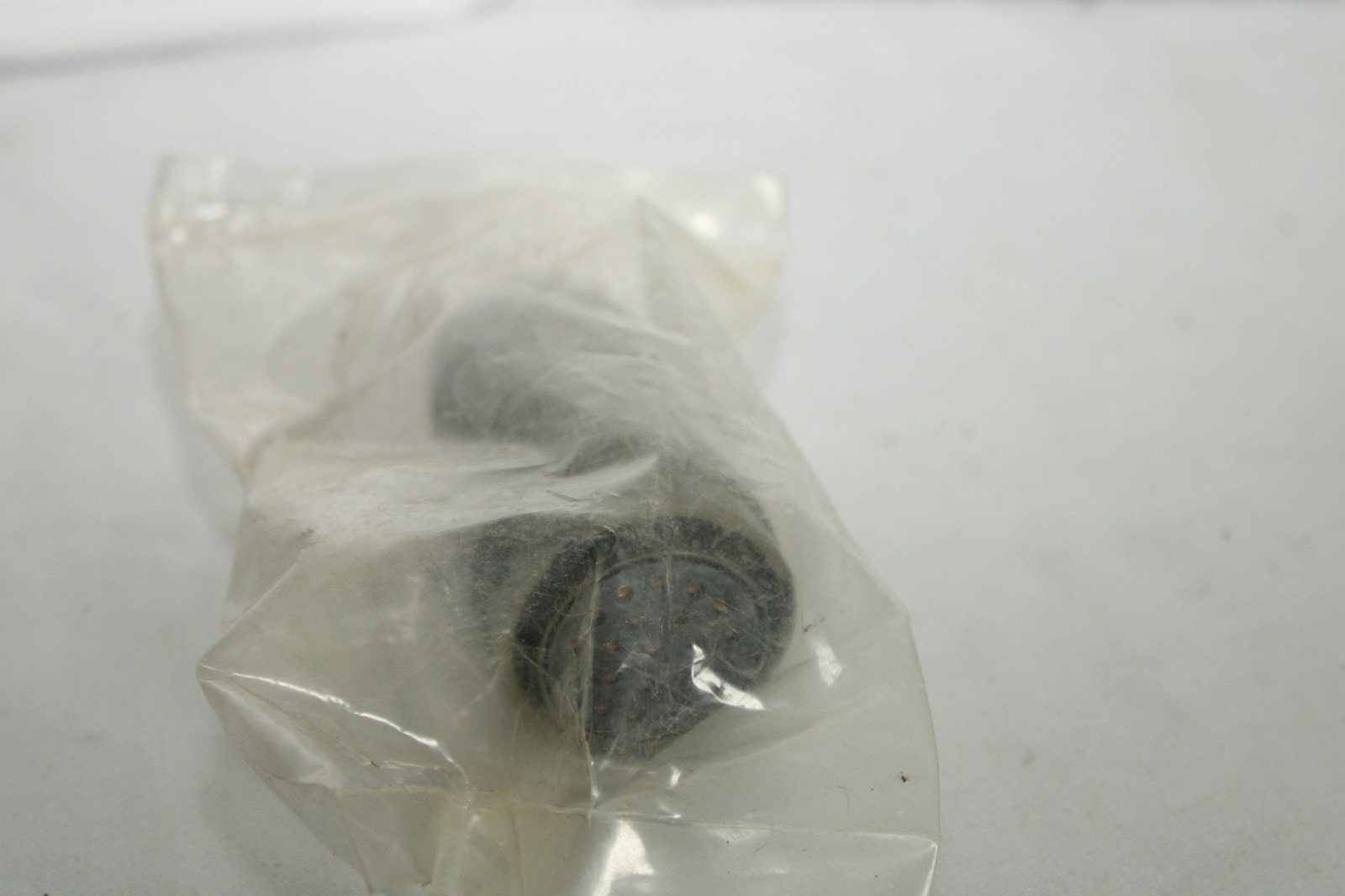 Bendix 22-21 19-Pin Circular Connector Female Plug Olive Drab Mil-Spec Amphenol