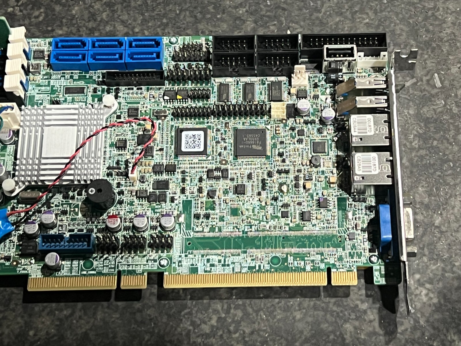 IEI PCIE-Q170-R10 Intel i5-7500 DDR4 4GB TESTED Industrial PC IPC Fast Shipping