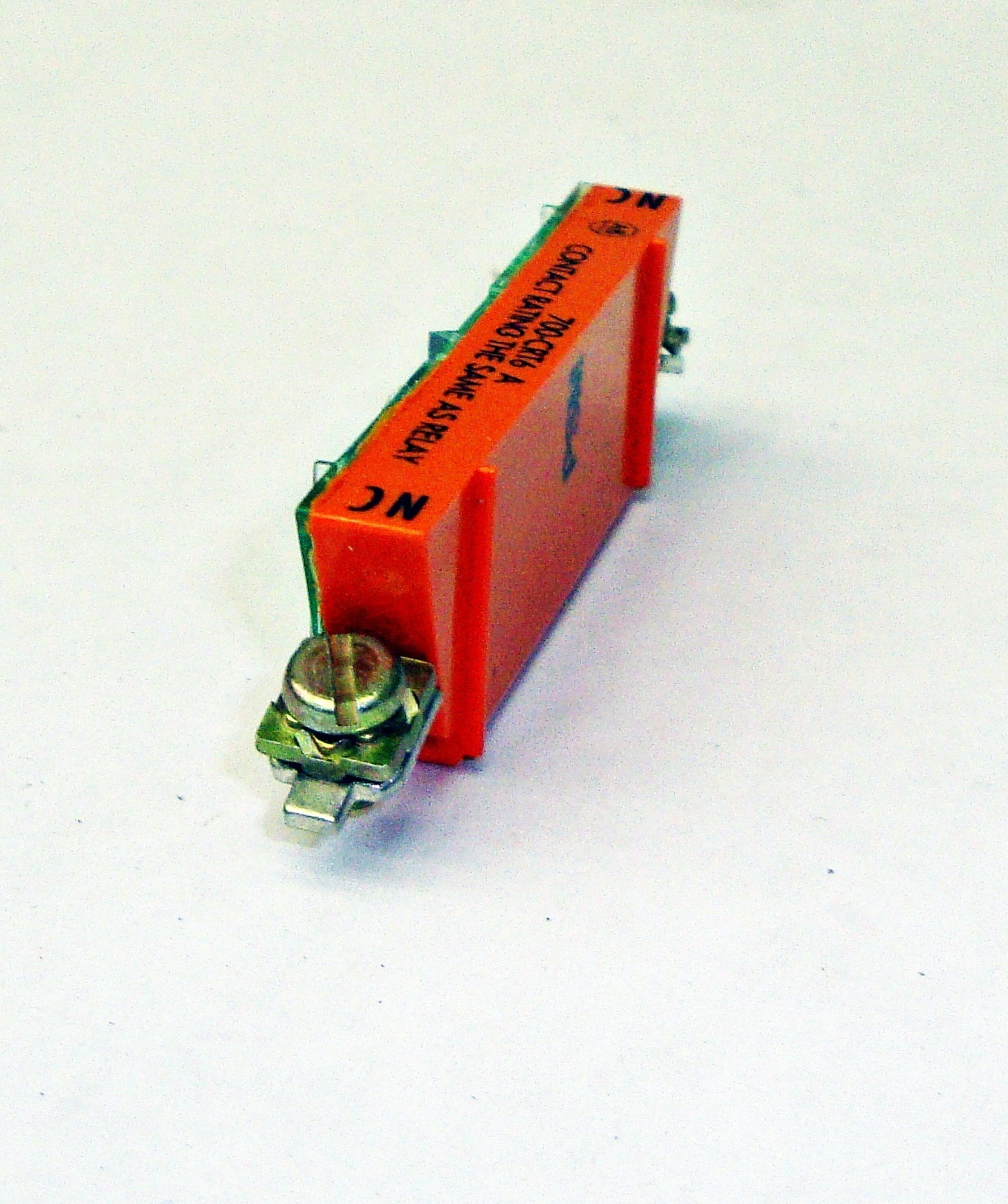 New Allen-Bradley Normally Closed Contact Orange Cat-700-CRT6 16391LR